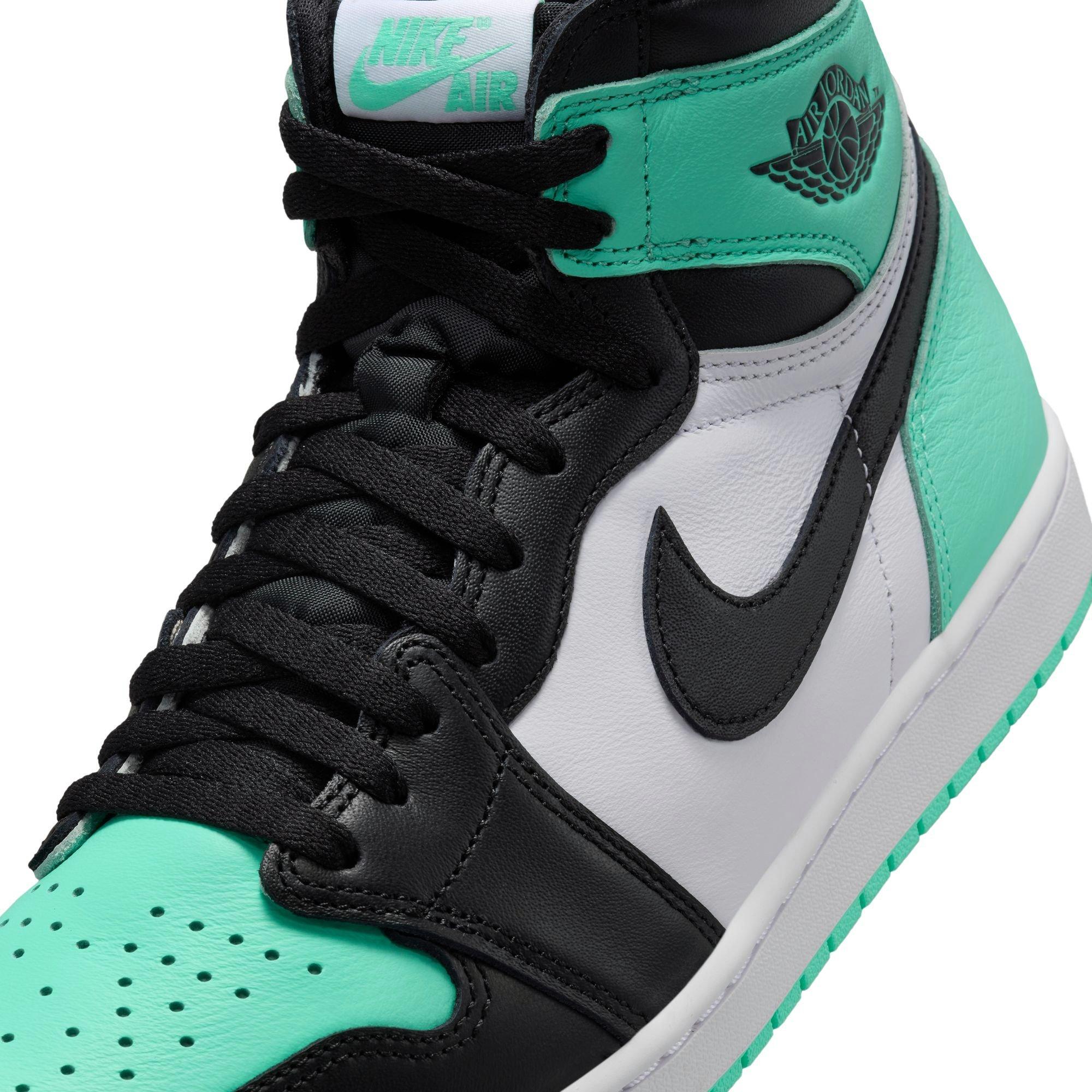 Jordan 1 Retro High OG "Green Glow" Men's Shoe - WHITE/BLACK/GREEN GLOW Thumbnail View 4