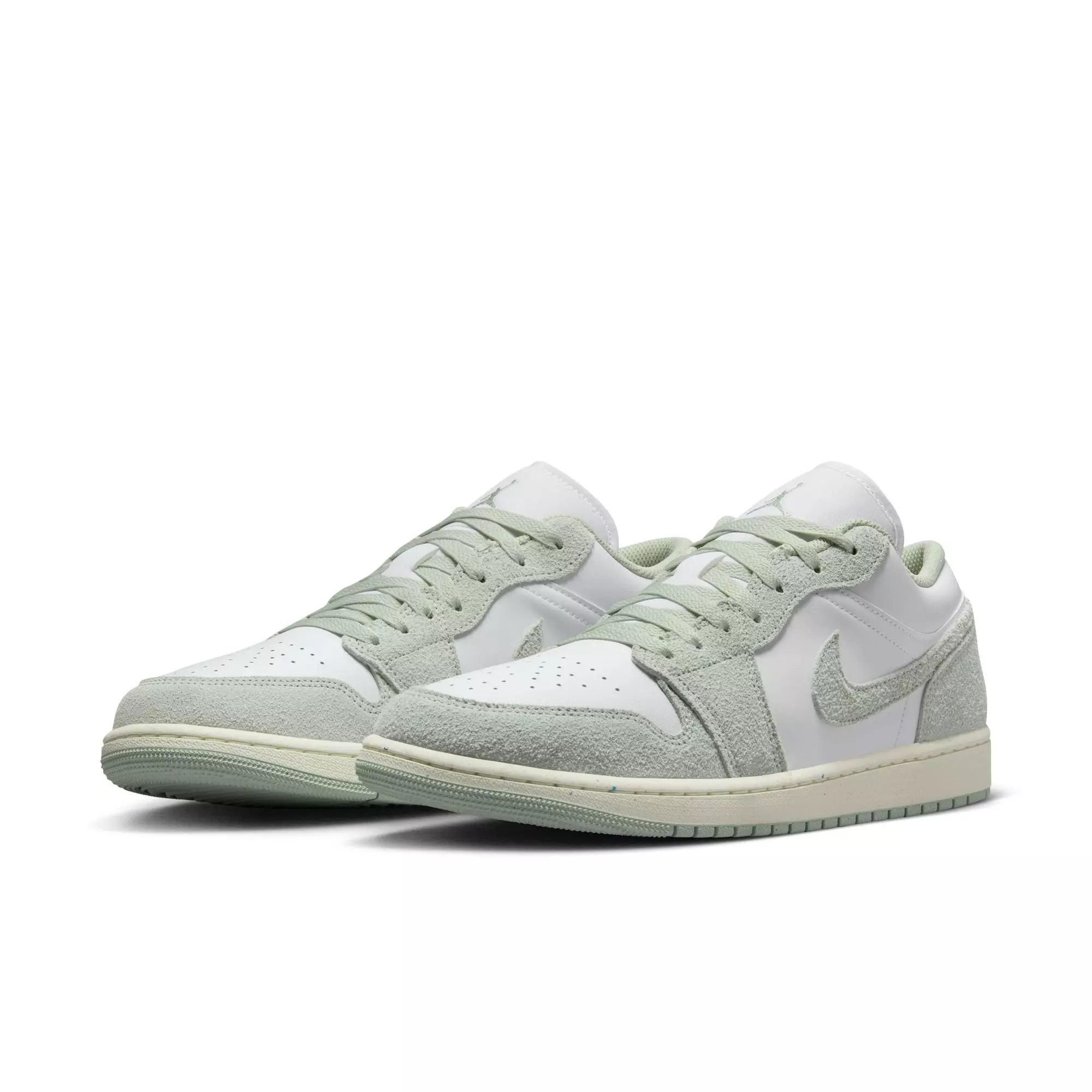 Jordan 1 Low SE "White/Seafoam/Sail" Men's Shoe - WHITE/TEAL