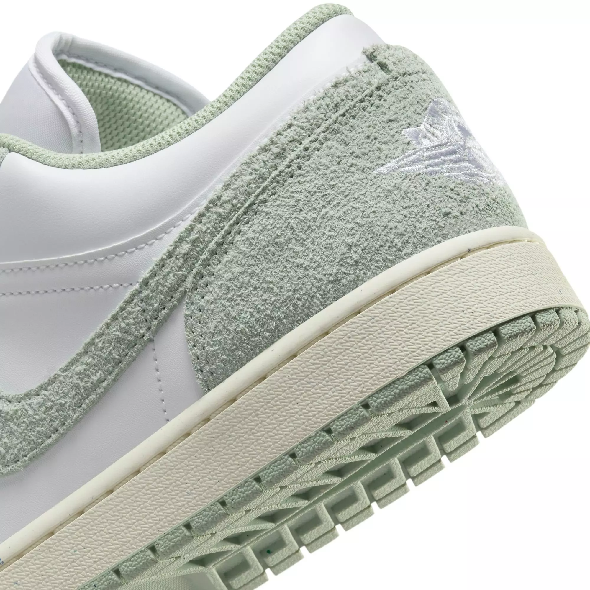 Jordan 1 Low SE "White/Seafoam/Sail" Men's Shoe - WHITE/TEAL