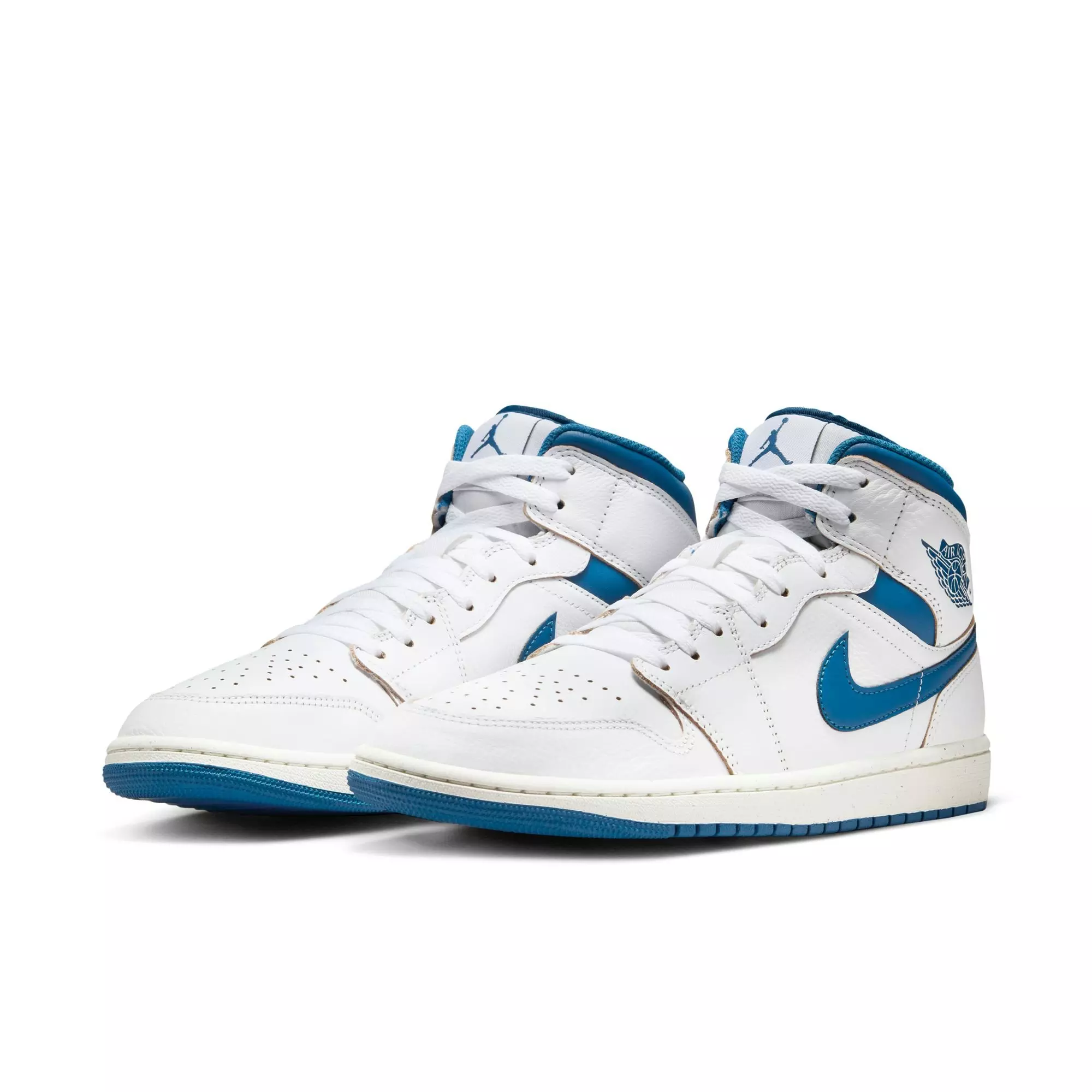 Jordan 1 Mid SE "White/Industrial Blue/Sail" Men's Shoe - WHITE/BLUE