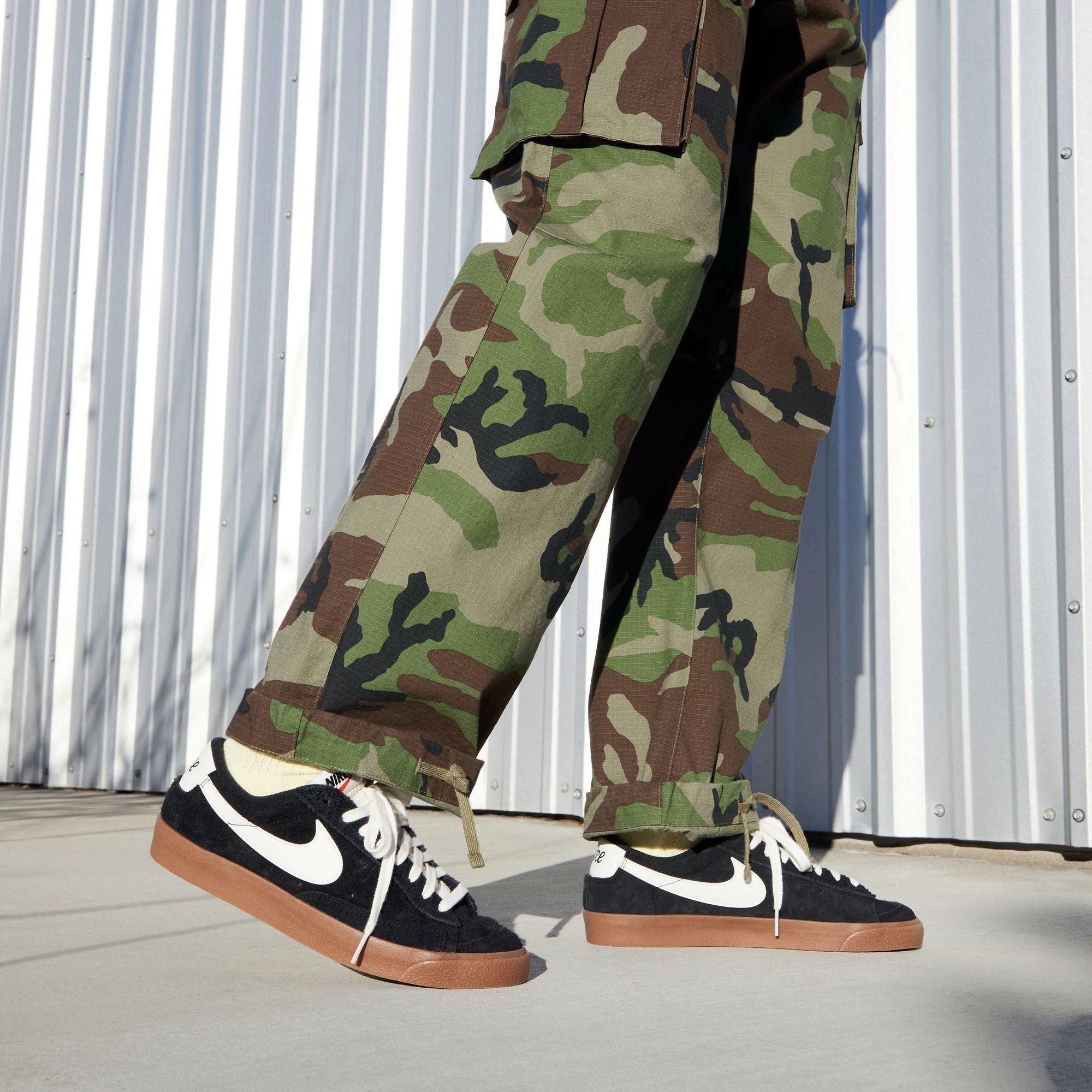 スニーカー Nike Women's Blazer Low Vintage Shoes Nike Blazer Low '77 Vintage 