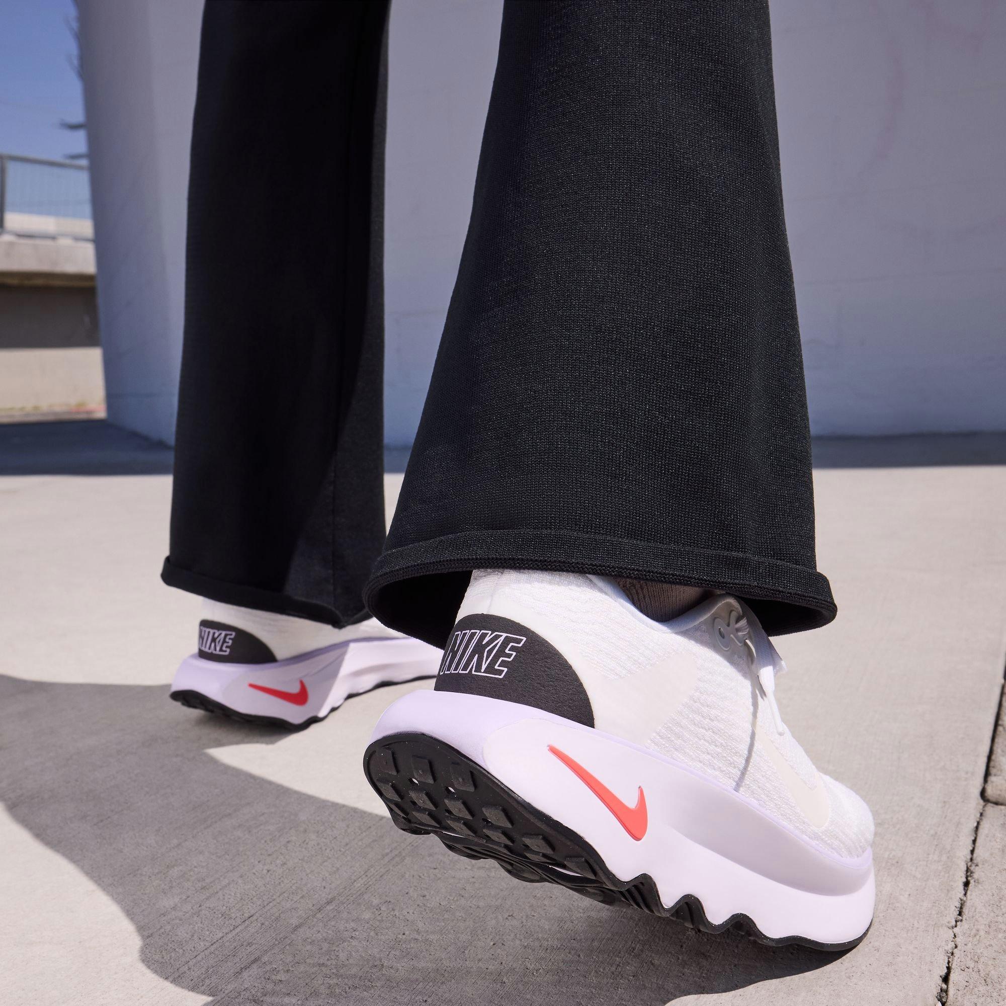 Nike Motiva "White/Lilac Bloom/Barely Grape" Women's Walking Shoe - WHITE/PURPLE Thumbnail View 12