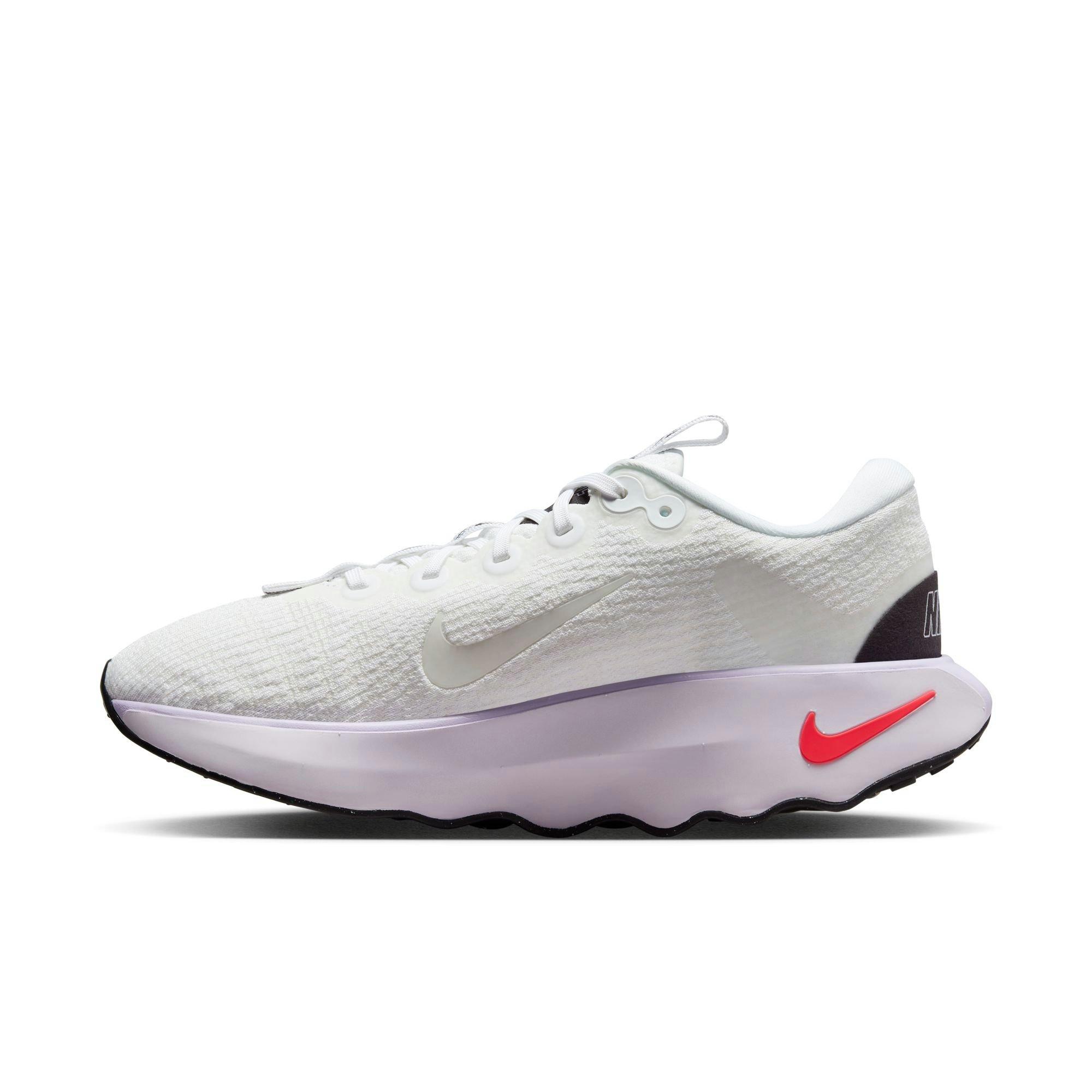Nike Motiva "White/Lilac Bloom/Barely Grape" Women's Walking Shoe - WHITE/PURPLE Thumbnail View 4