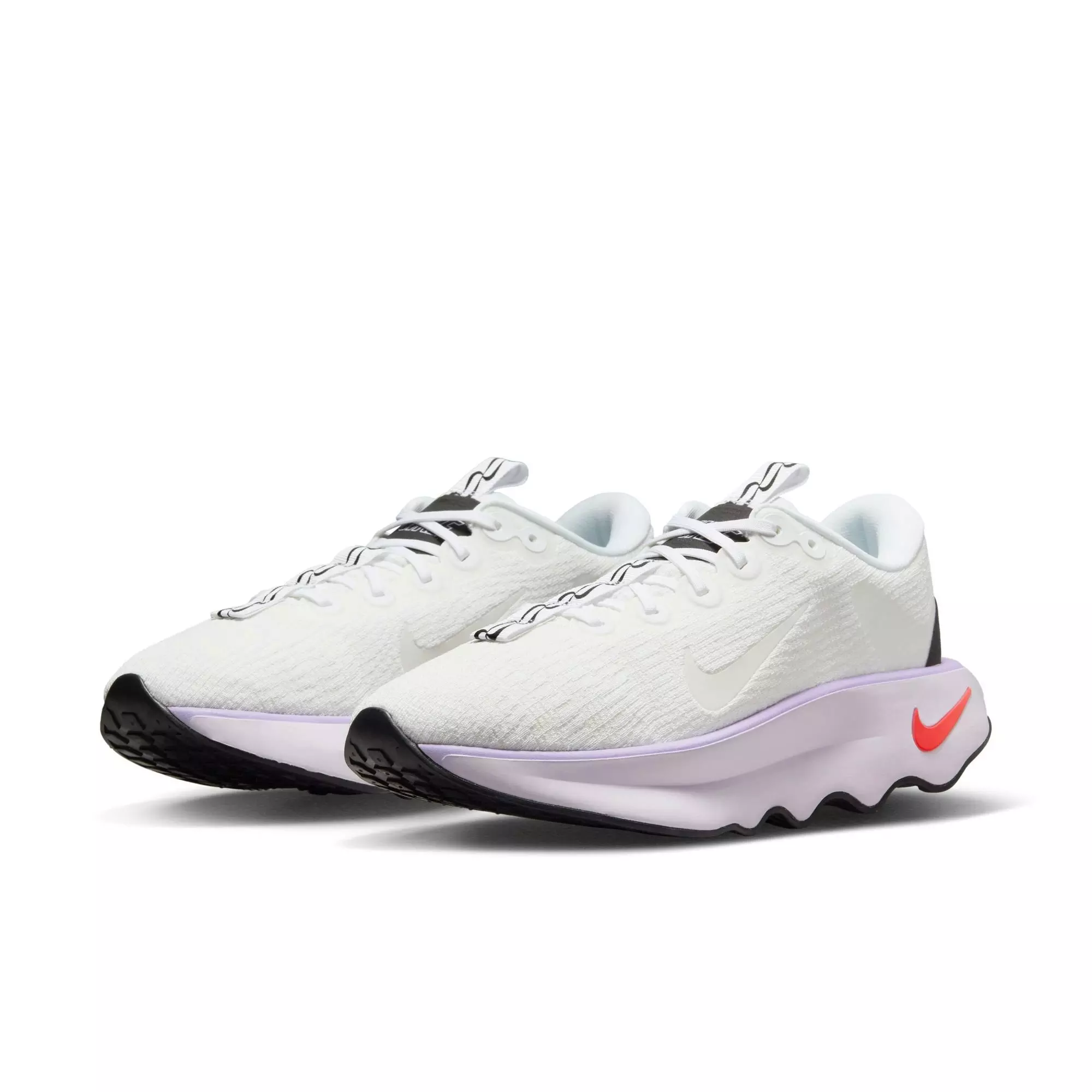 Nike Motiva "White/Lilac Bloom/Barely Grape" Women's Walking Shoe - WHITE/PURPLE