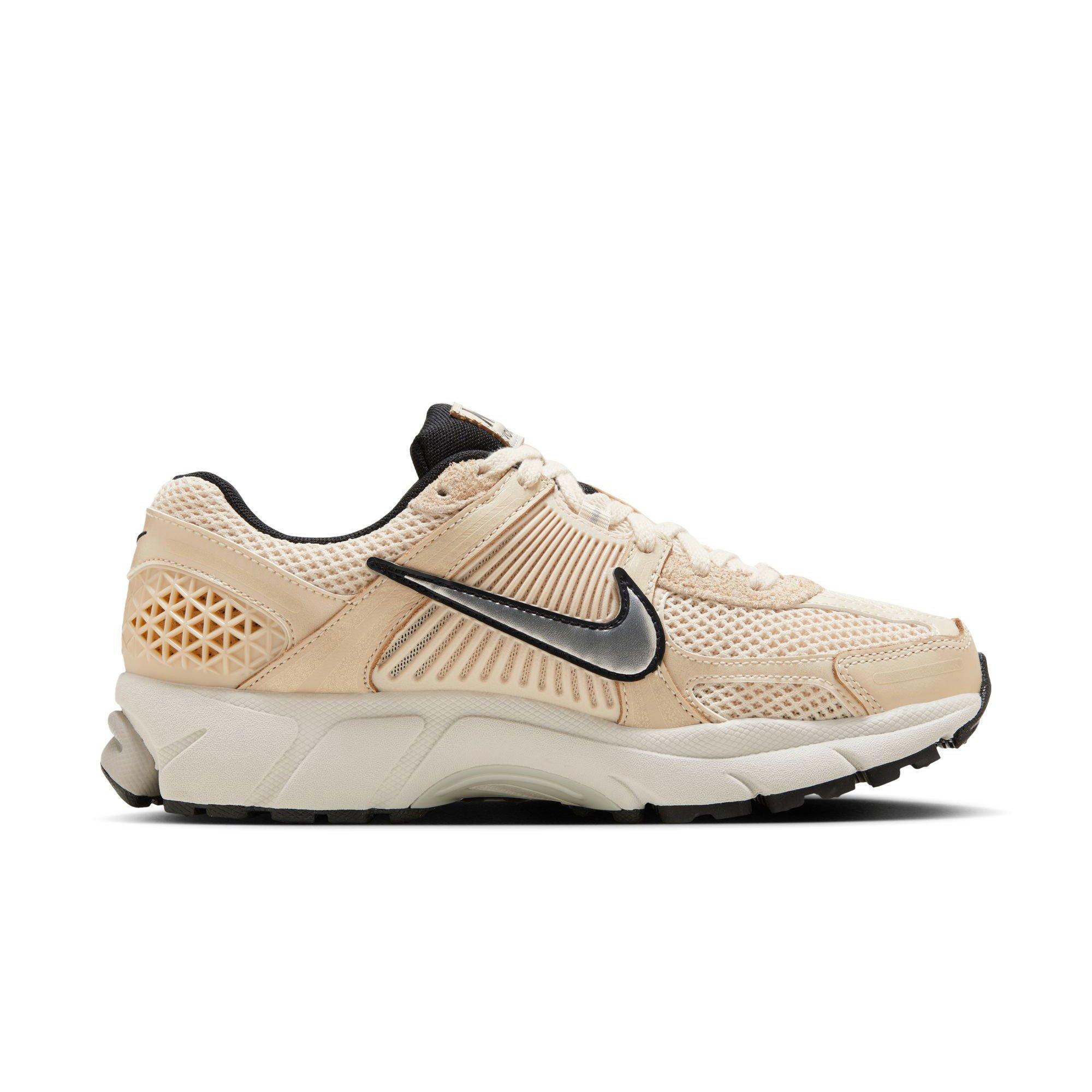 Nike Zoom Vomero 5 Women's Pearl White/Chrome/Light Bone Shoe