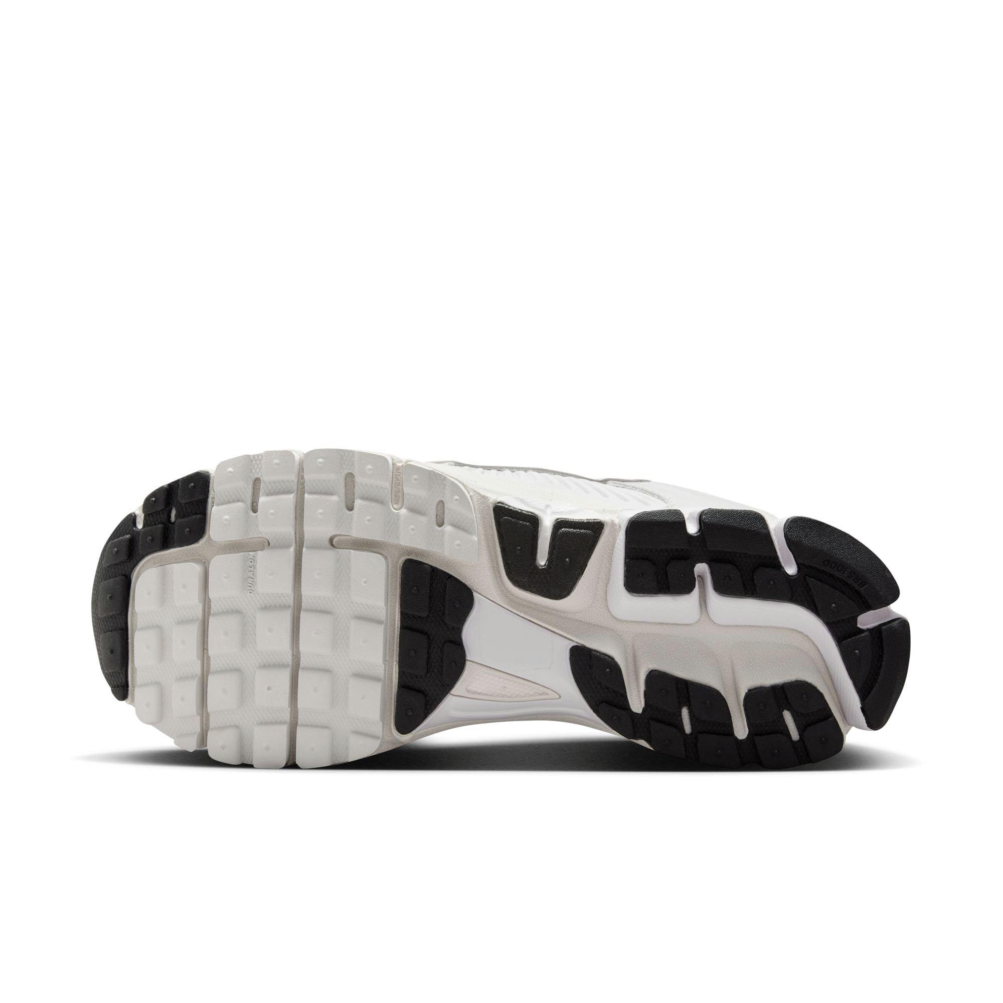 Nike Zoom Vomero 5 "White/Vast Grey/Black/Sail" Women's Shoe - WHITE/GREY Thumbnail View 10