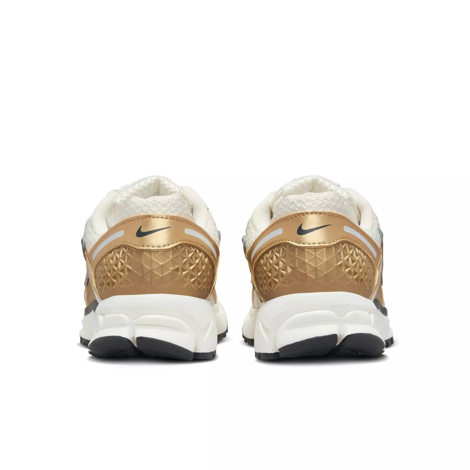 Nike Zoom Vomero 5 "Photon Dust/Metallic Gold/Gridiron/Sail" Women's Shoe - OFF-WHITE/KHAKI
