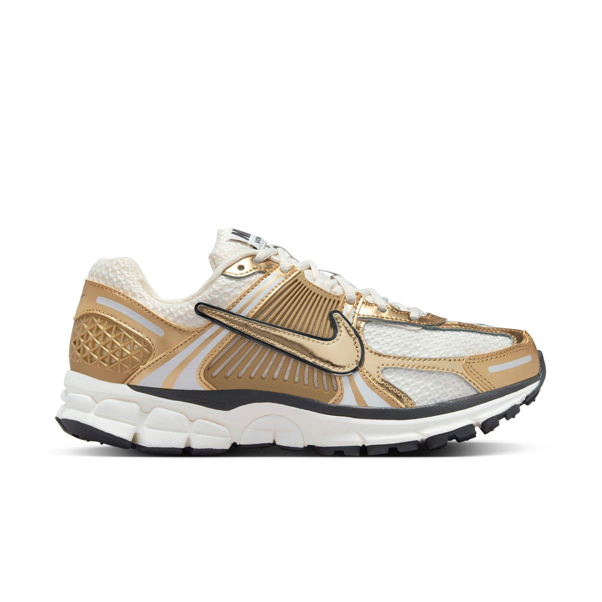 Nike Zoom Vomero 5 "Photon Dust/Metallic Gold/Gridiron/Sail" Women's Shoe - OFF-WHITE/KHAKI