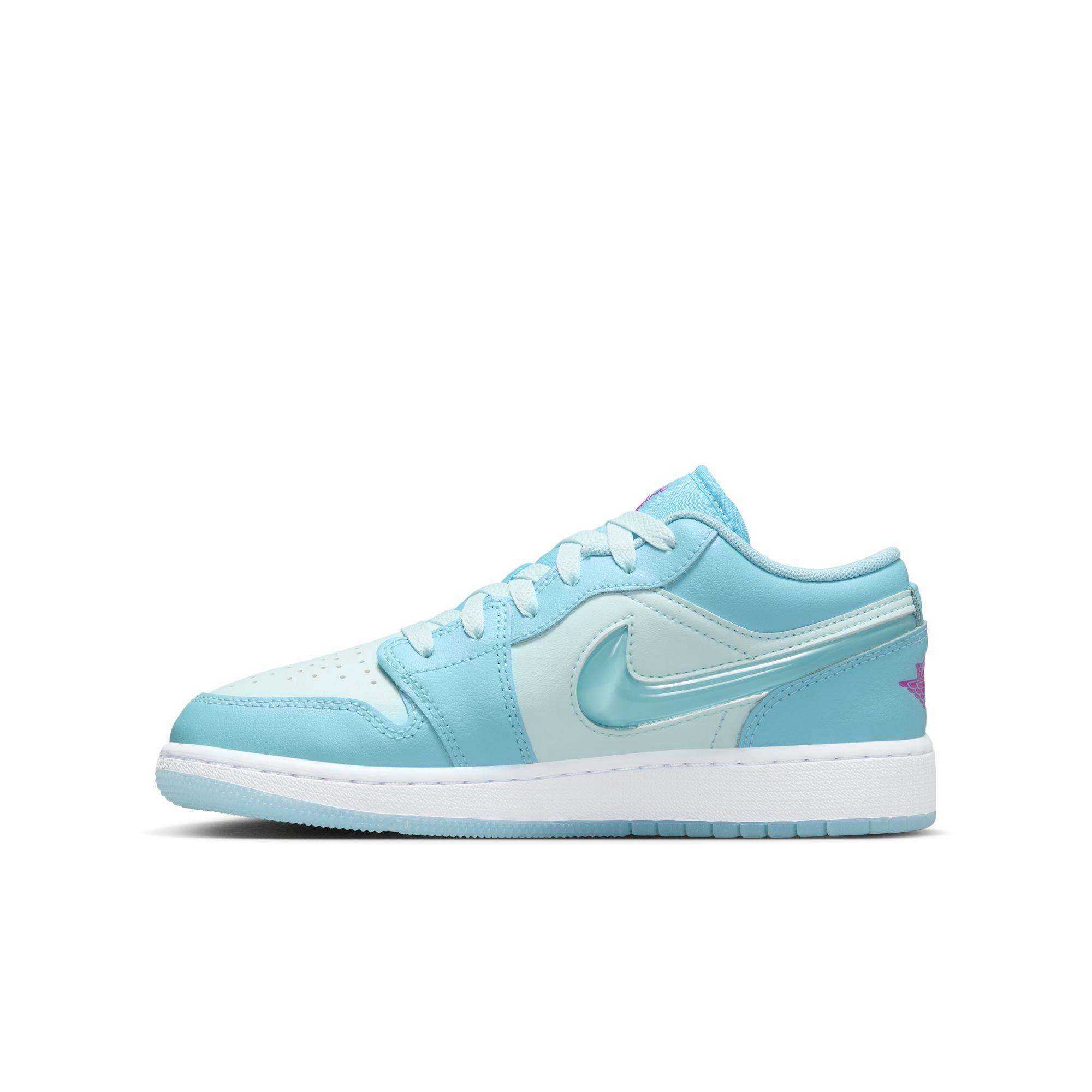 Jordan 1 Low SE "Aquarius Blue/Glacier Blue" Grade School Girls' Shoe - BLUE/PURPLE Thumbnail View 4