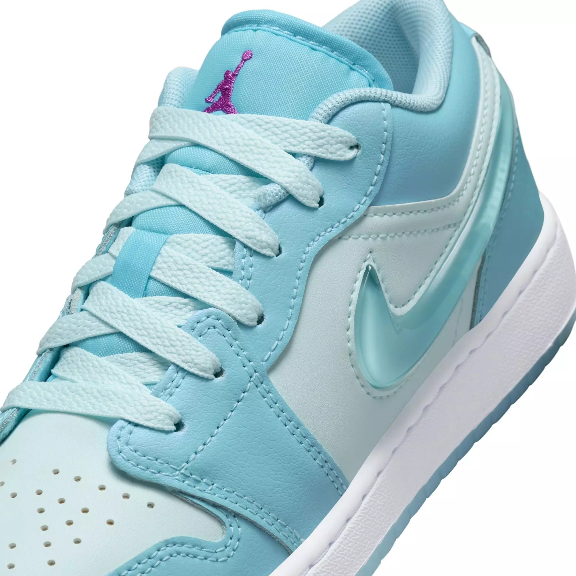 Jordan 1 Low SE "Aquarius Blue/Glacier Blue" Grade School Girls' Shoe - BLUE/PURPLE