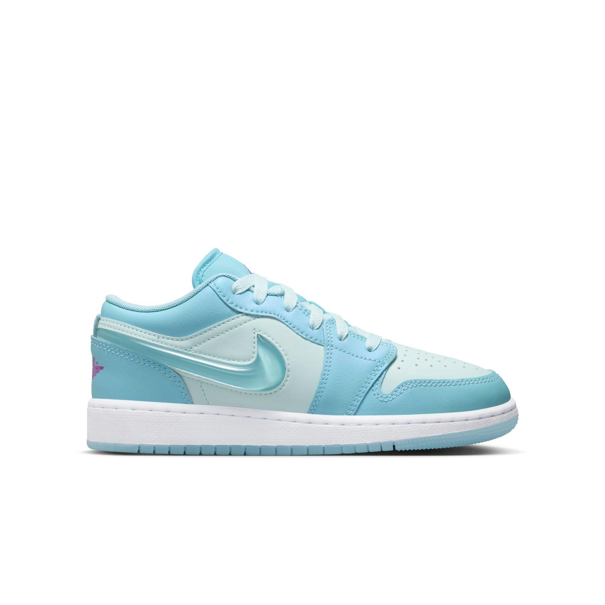 Jordan 1 Low SE "Aquarius Blue/Glacier Blue" Grade School Girls' Shoe - BLUE/PURPLE Thumbnail View 1