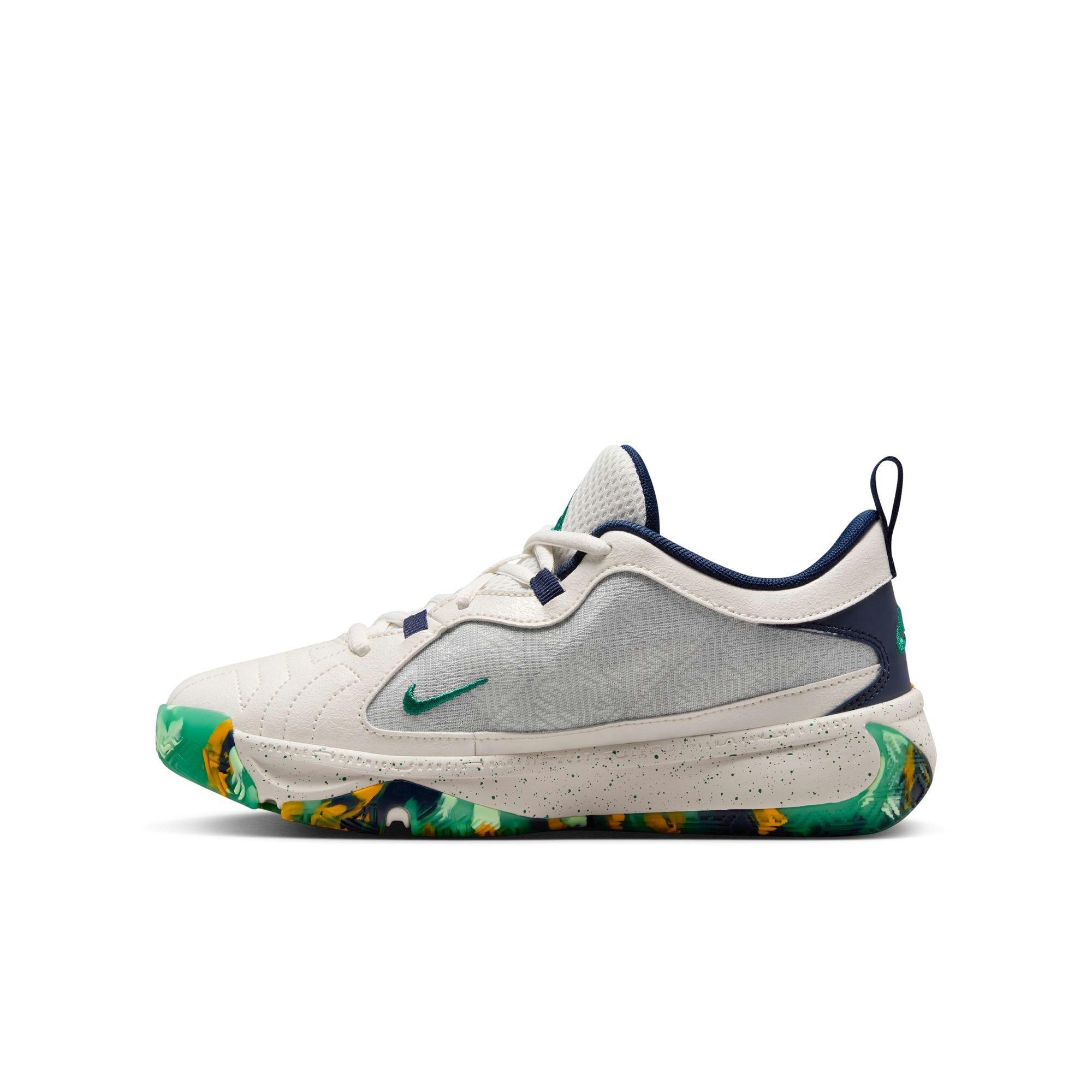 Nike Freak 5 SE Grade School Kids' Summer Camp Basketball Shoe