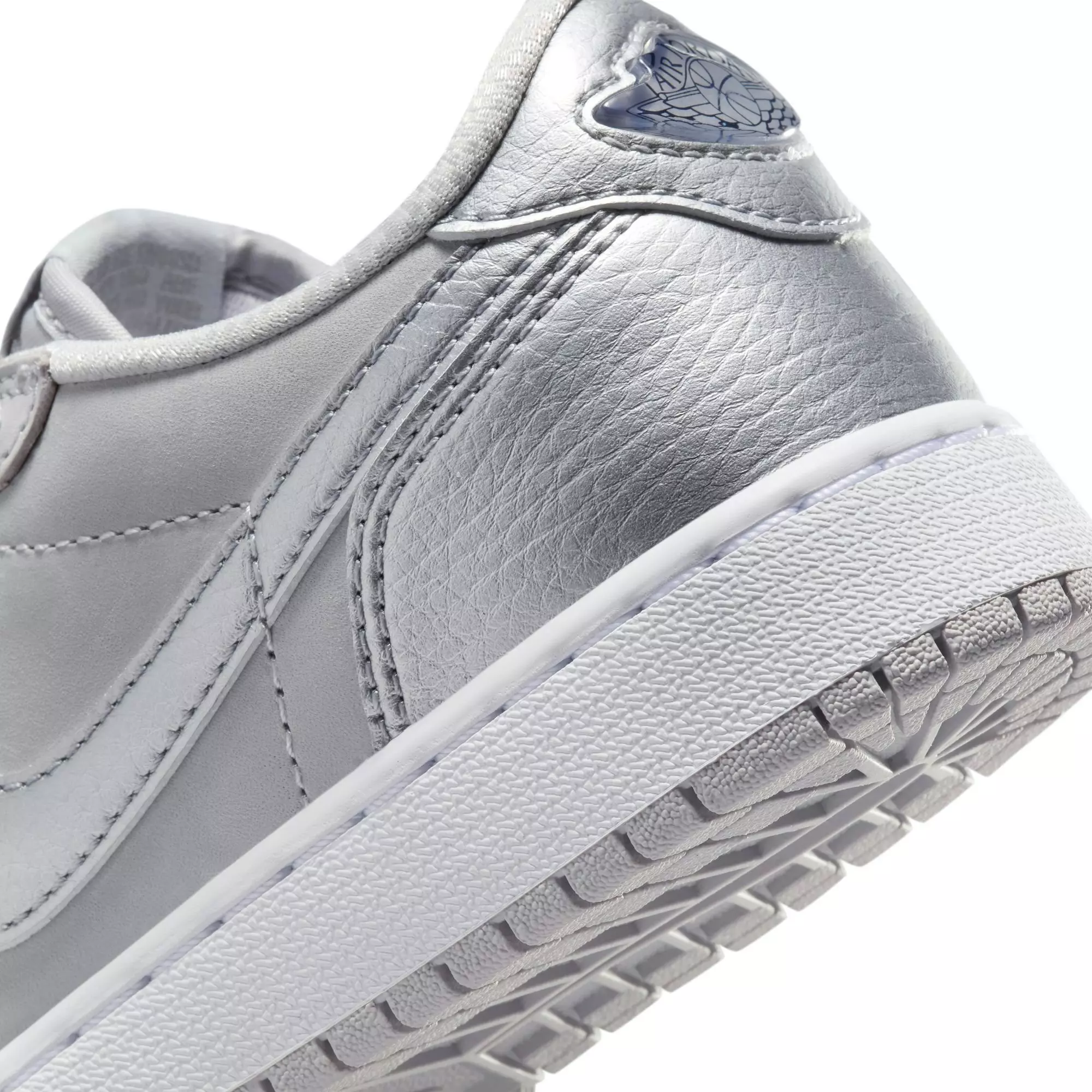 Jordan 1 Retro Low OG "Metallic Silver" Grade School Kids' Shoe - NEUTRAL GREY/METALLIC SILVER/WHITE