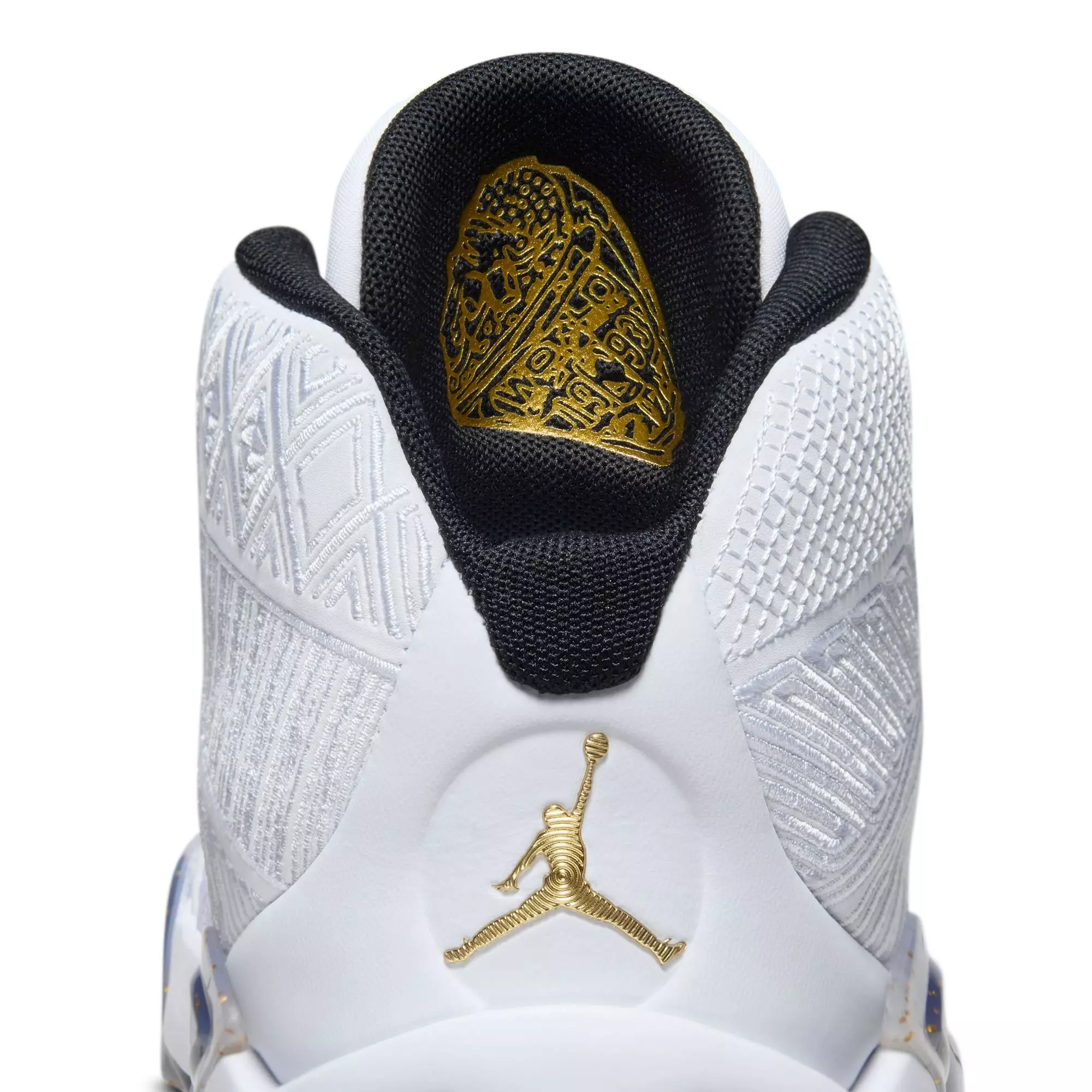 Jordan XXXVIII Low "Marble" Grade School Kids' Basketball Shoe - WHITE/METALLIC GOLD/BLACK