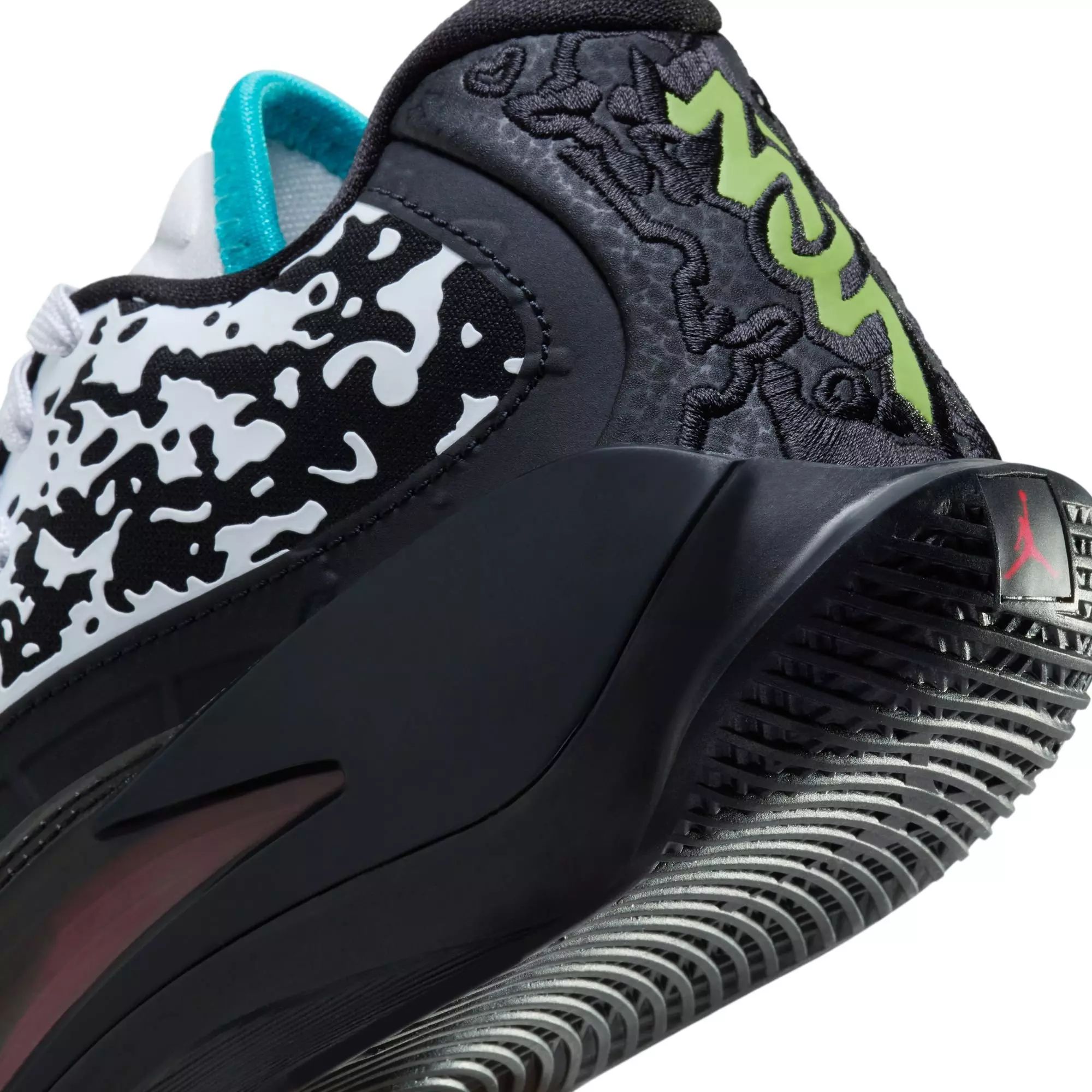 Jordan Zion 3 "Pressure" Grade School Kids' Basketball Shoe -  BLACK/BRITISH TAN/WHITE