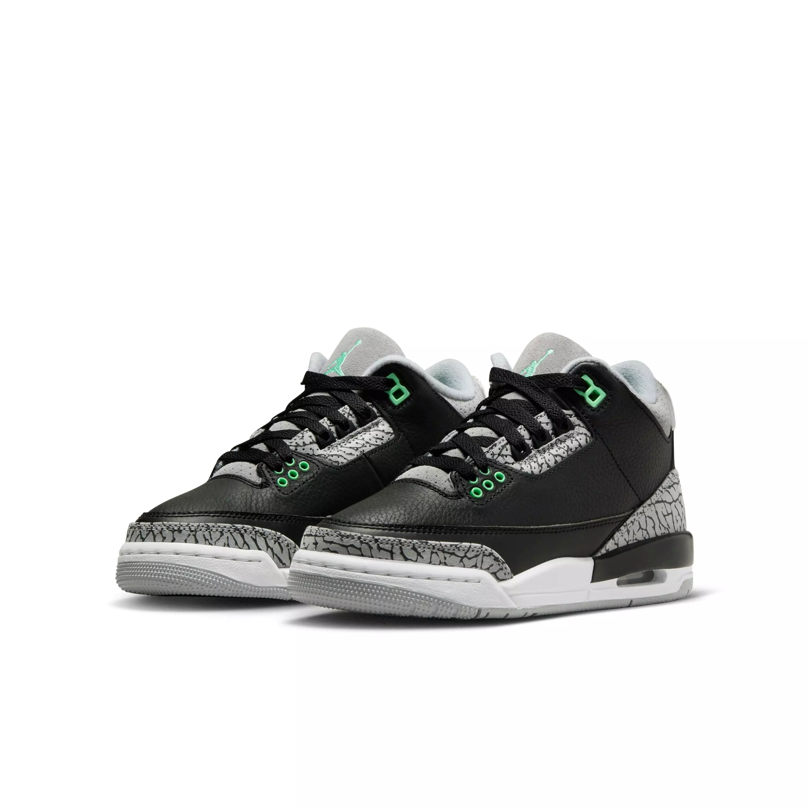 Jordan 3 Retro "Green Glow" Grade School Kids' Shoe - BLACK/GREEN GLOW/WHITE