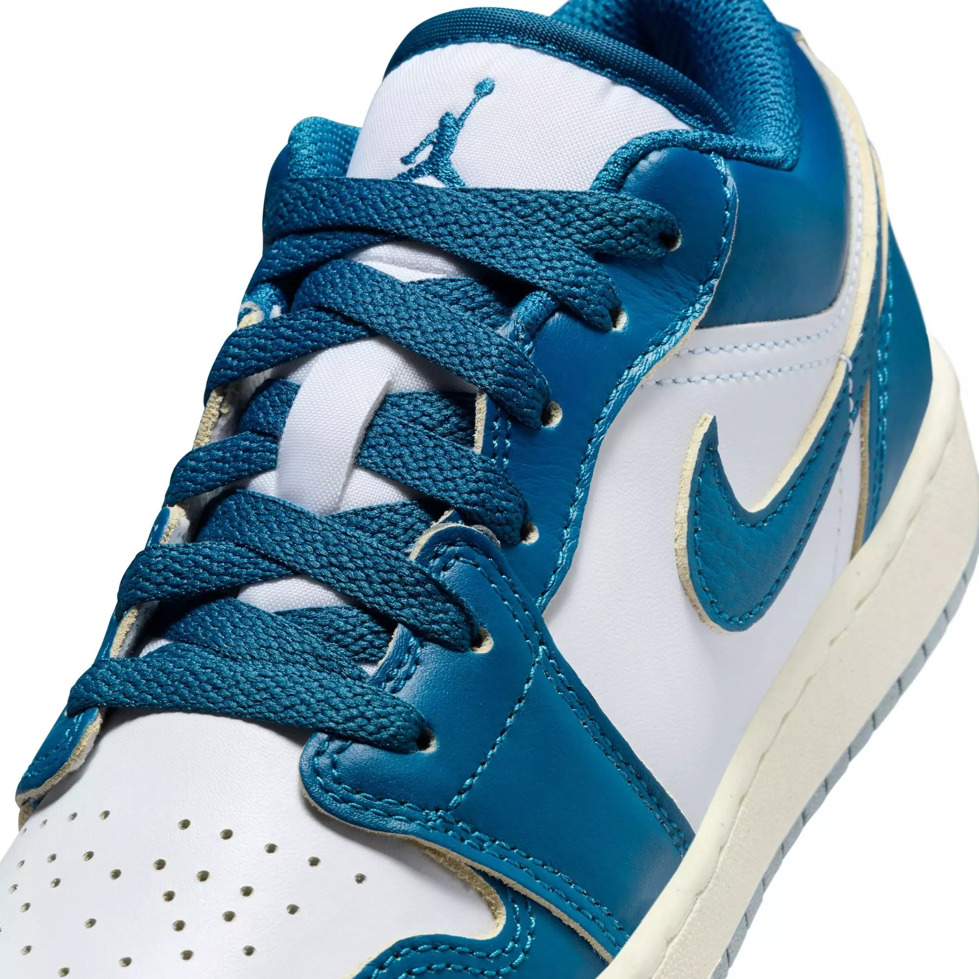 Jordan 1 Low SE "White/Industrial Blue/Blue Grey/Sail" Grade School Boys' Shoe - WHITE/BLUE