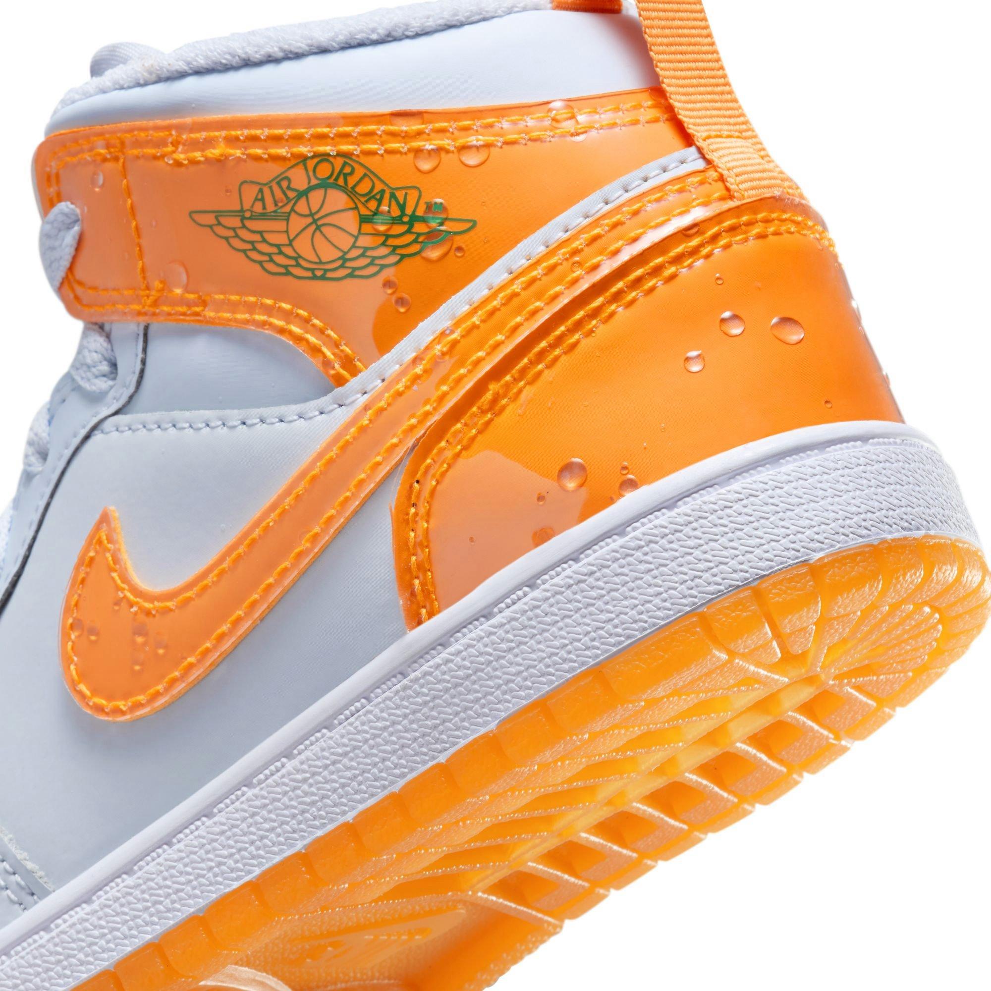 Jordan 1 Mid SE "Football Grey/Orange Peel/Pine Green" Preschool Boys' Shoe - GREY/ORANGE Thumbnail View 11
