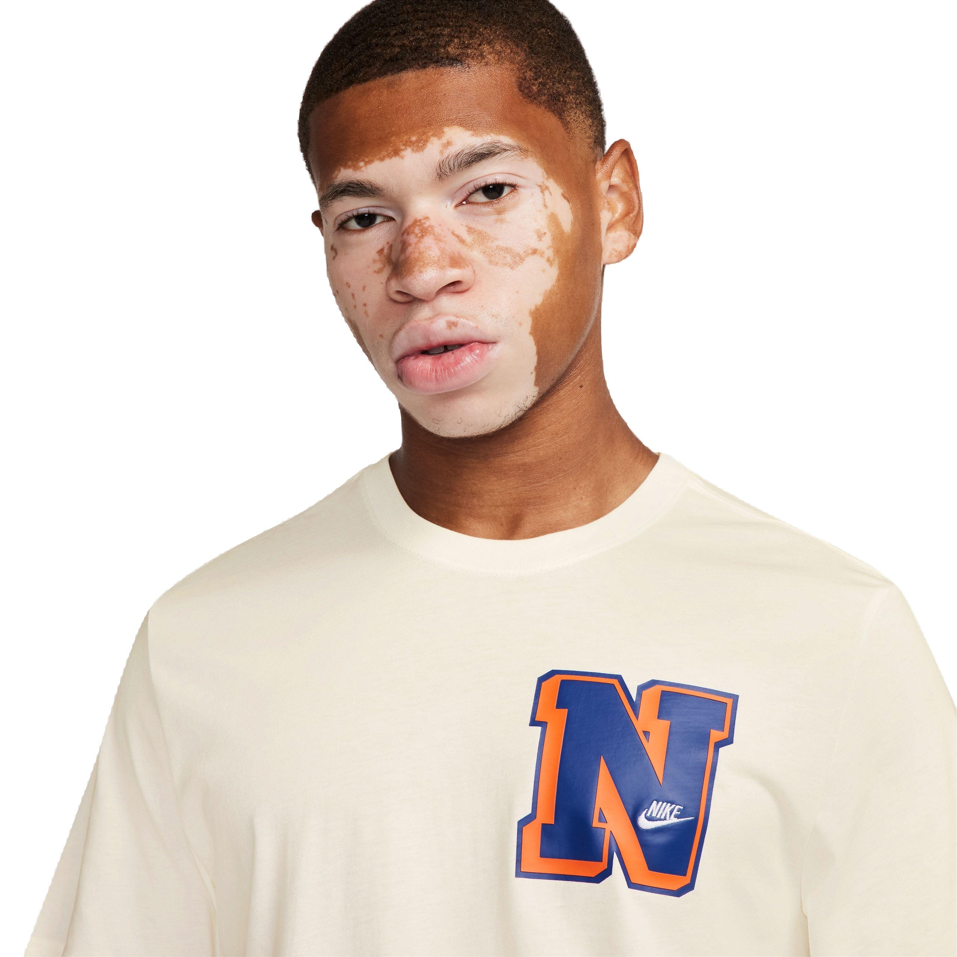 Nike Men's Sportswear Club Varsity Tee - SAIL Thumbnail View 3
