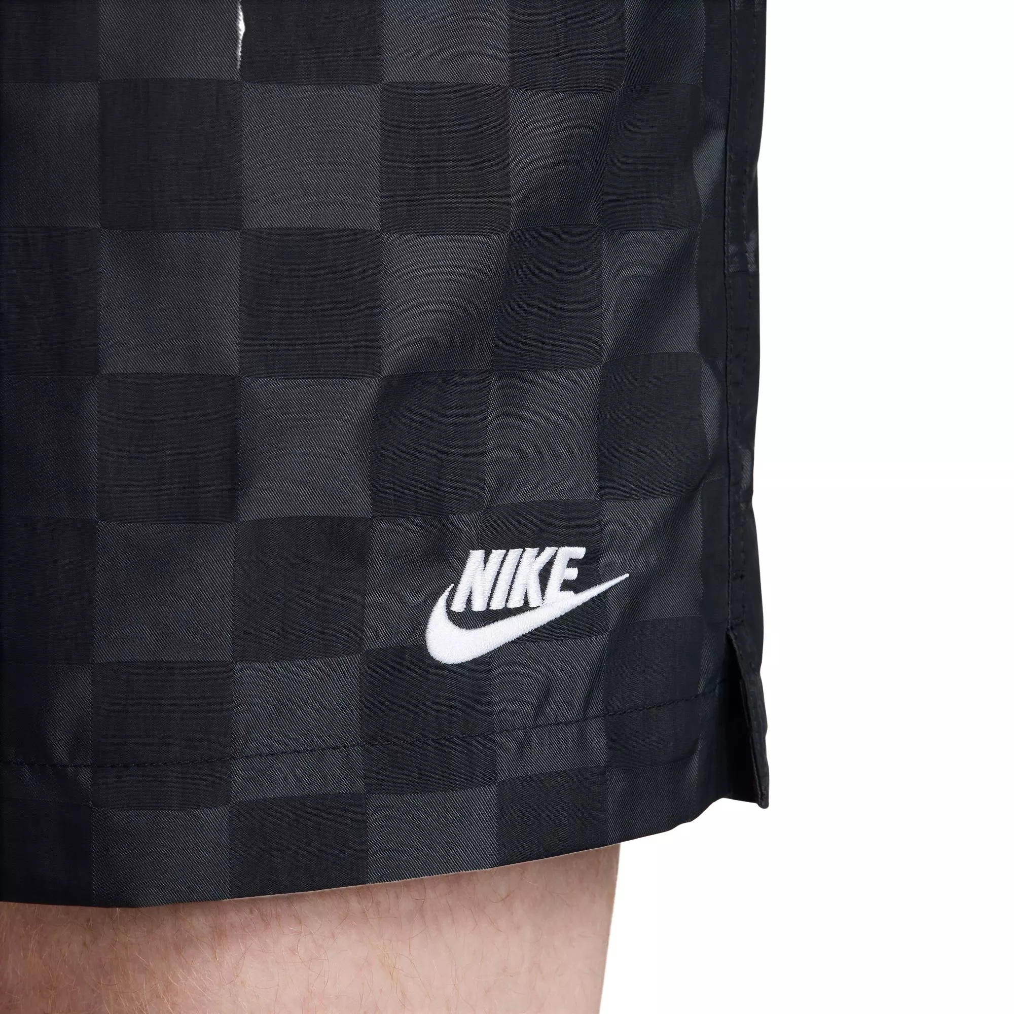 Nike Men's Club Flow Checkered Shorts - Black - BLACK