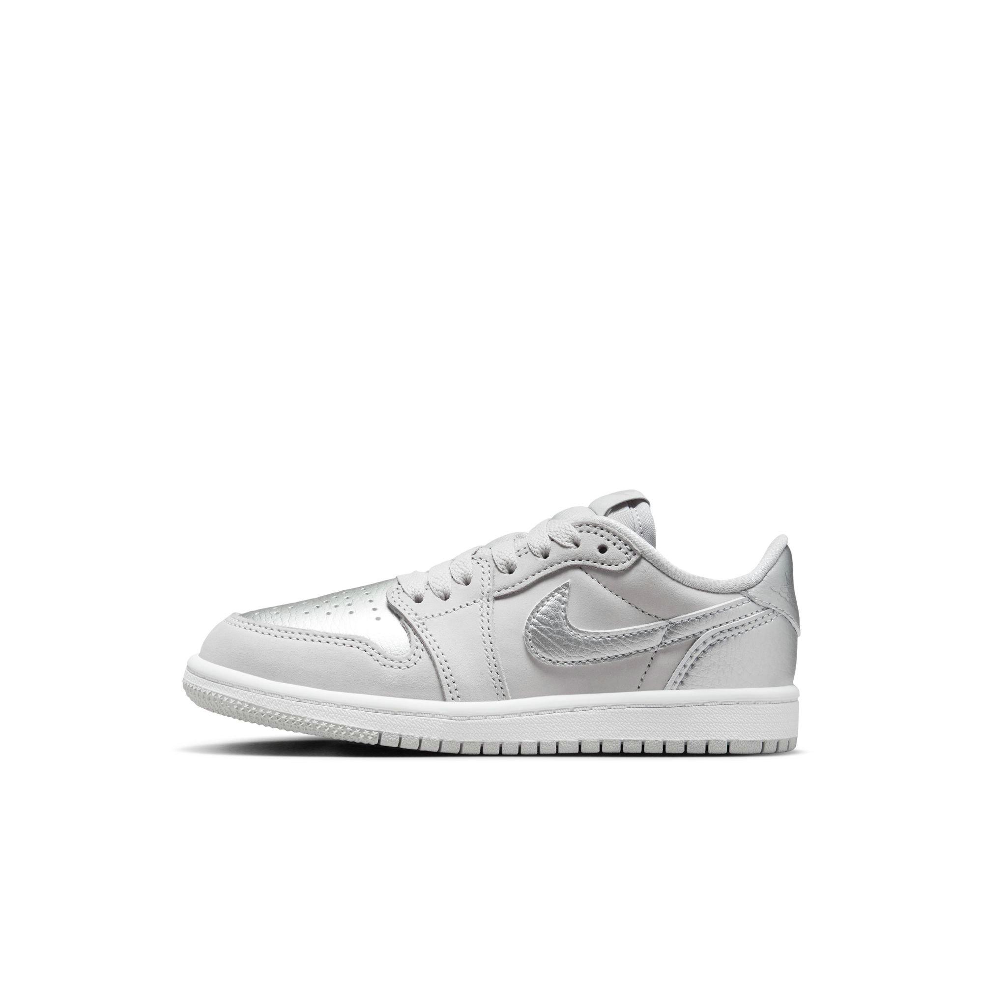 Jordan 1 Retro Low OG "Metallic Silver" Preschool Kids' Shoe - NEUTRAL GREY/METALLIC SILVER/WHITE Thumbnail View 6