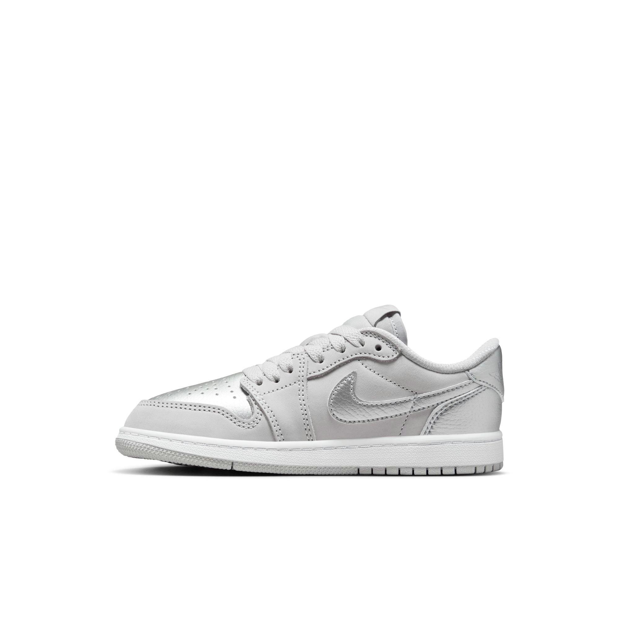 Jordan 1 Retro Low OG "Metallic Silver" Preschool Kids' Shoe - NEUTRAL GREY/METALLIC SILVER/WHITE Thumbnail View 7