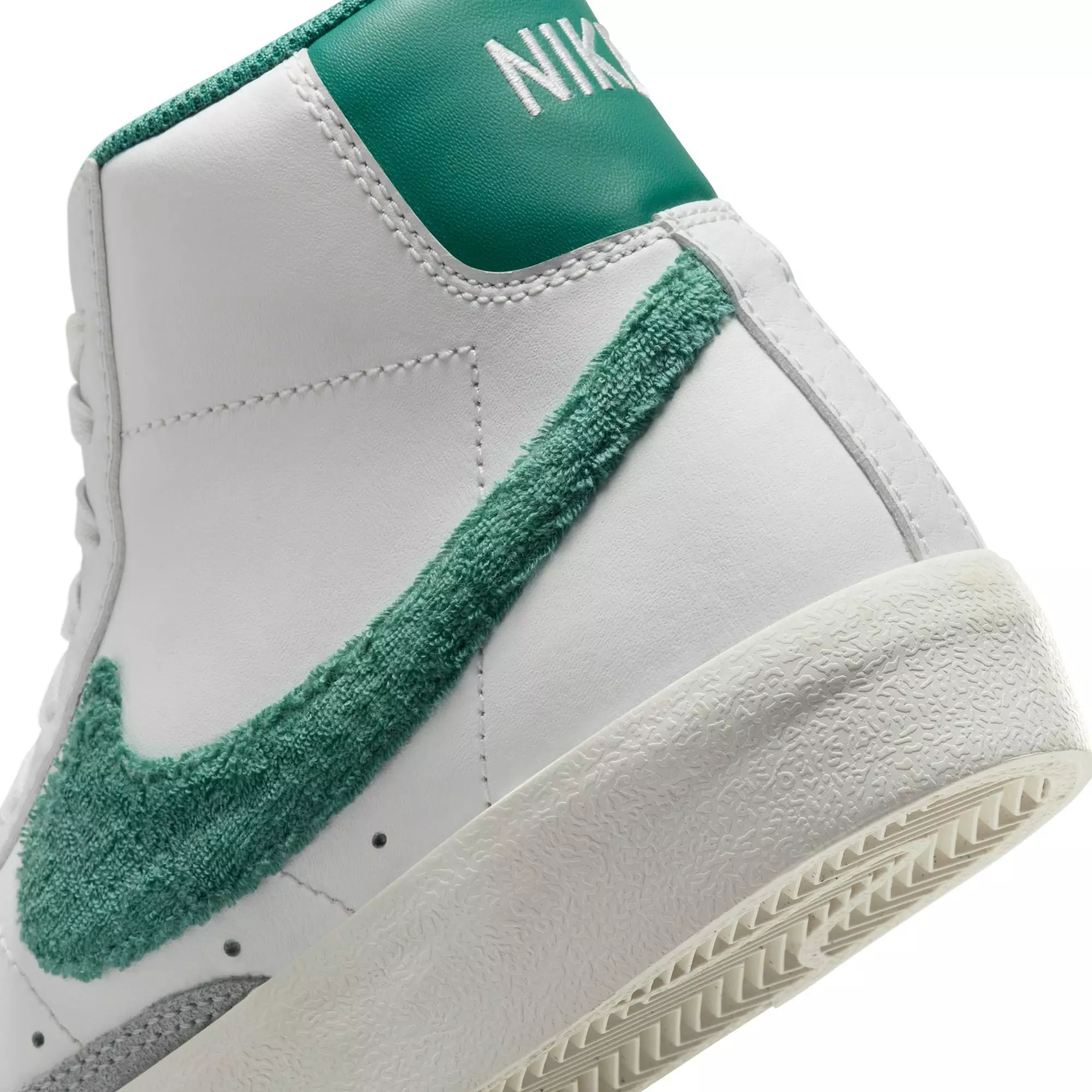 Nike Blazer Mid '77 SE "Summit White/Bicoastal/Phantom" Grade School Boys' Shoe - WHITE/GREEN