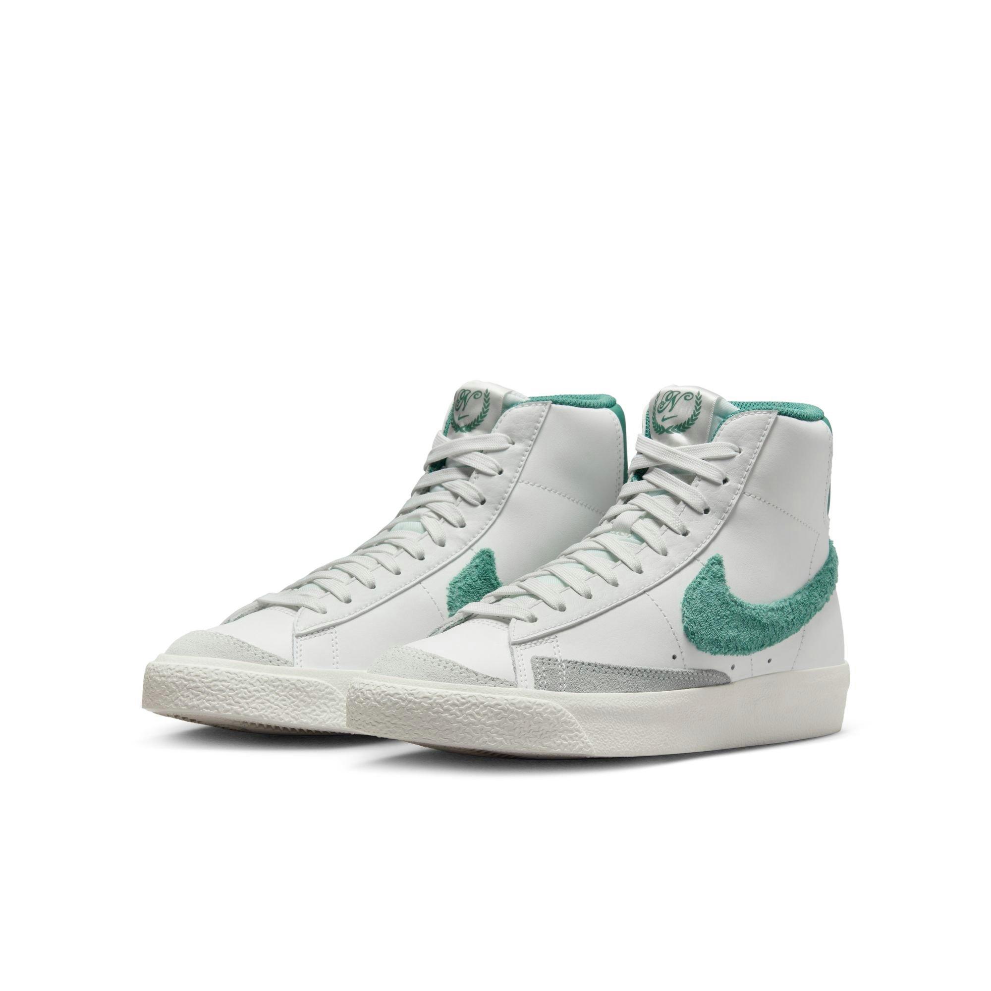 Nike Blazer Mid '77 SE Grade School Boys' Summit White/Bicoastal/Phantom Shoe