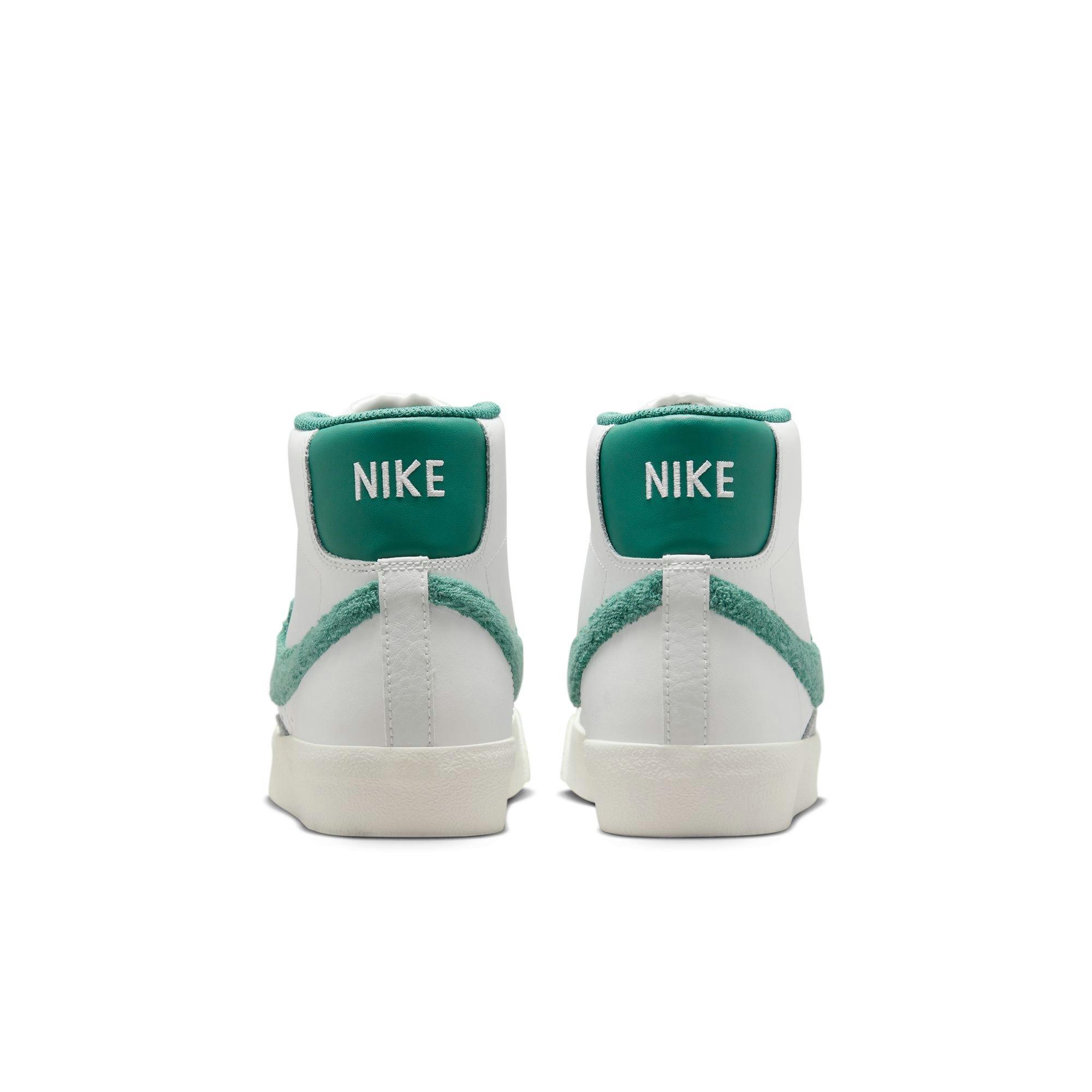 Nike Blazer Mid '77 SE Grade School Boys' Summit White/Bicoastal/Phantom Shoe