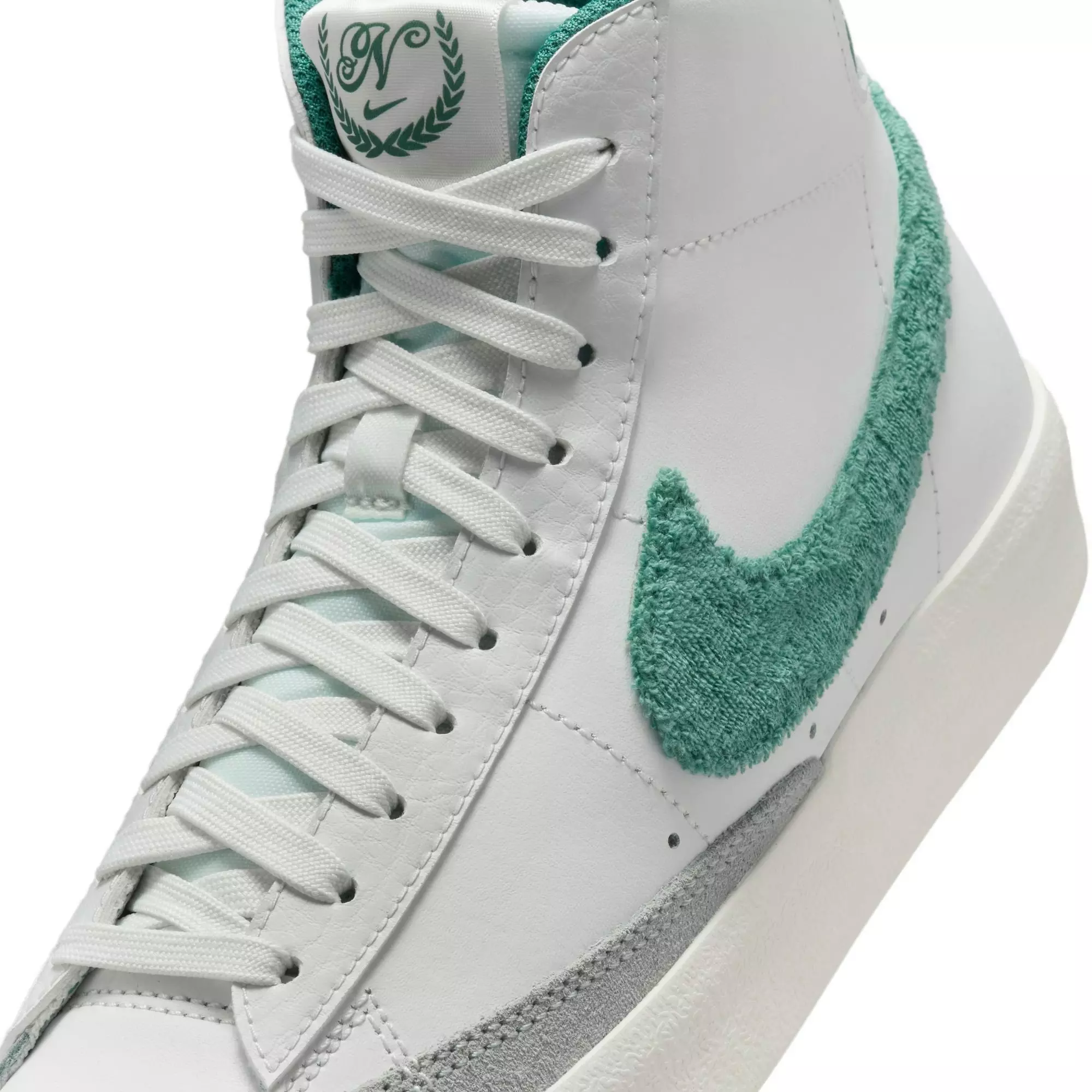Nike Blazer Mid '77 SE "Summit White/Bicoastal/Phantom" Grade School Boys' Shoe - WHITE/GREEN