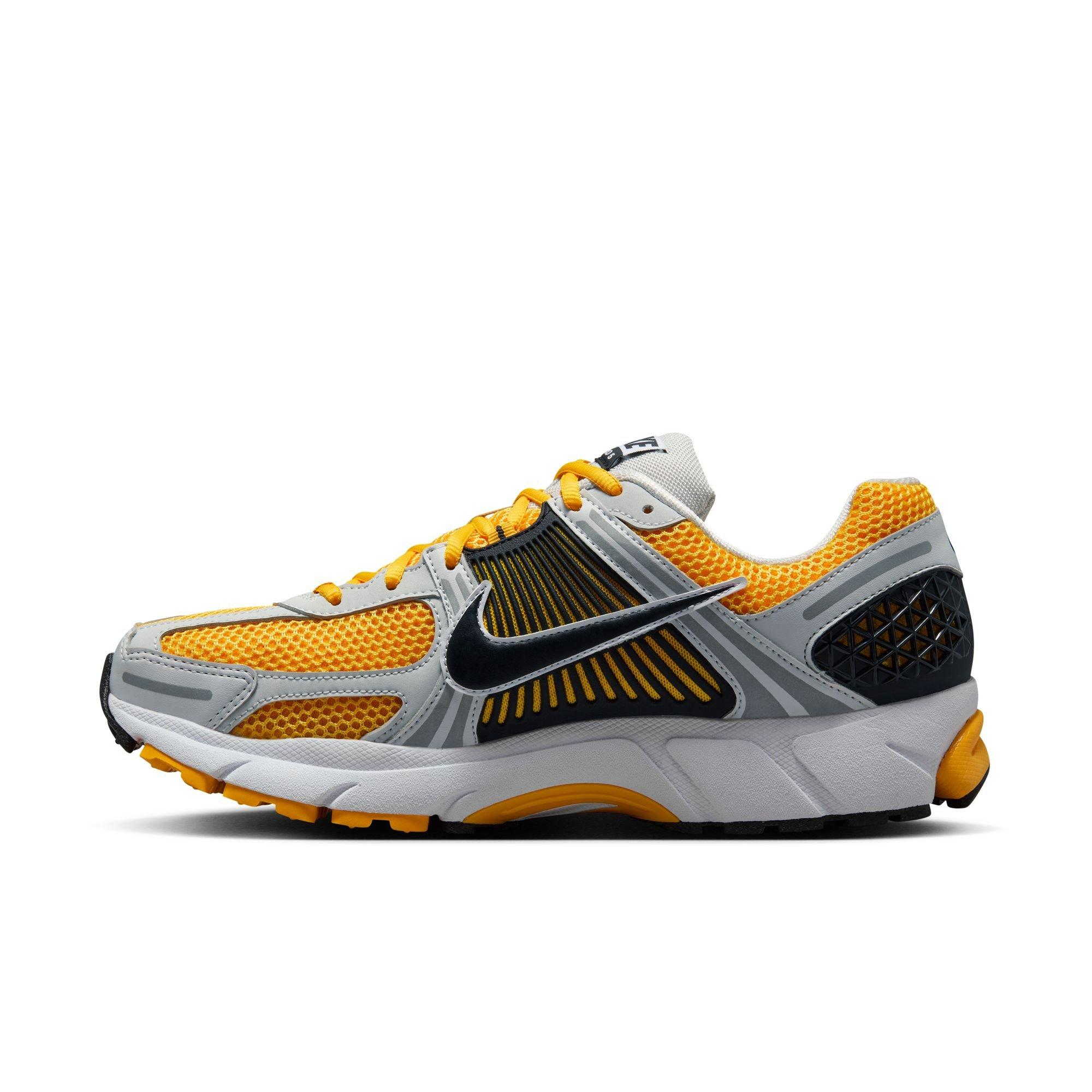 Nike Zoom Vomero 5 "Photon Dust/Black/University Gold" Men's Shoe - GREY/BLACK/GOLD Thumbnail View 4