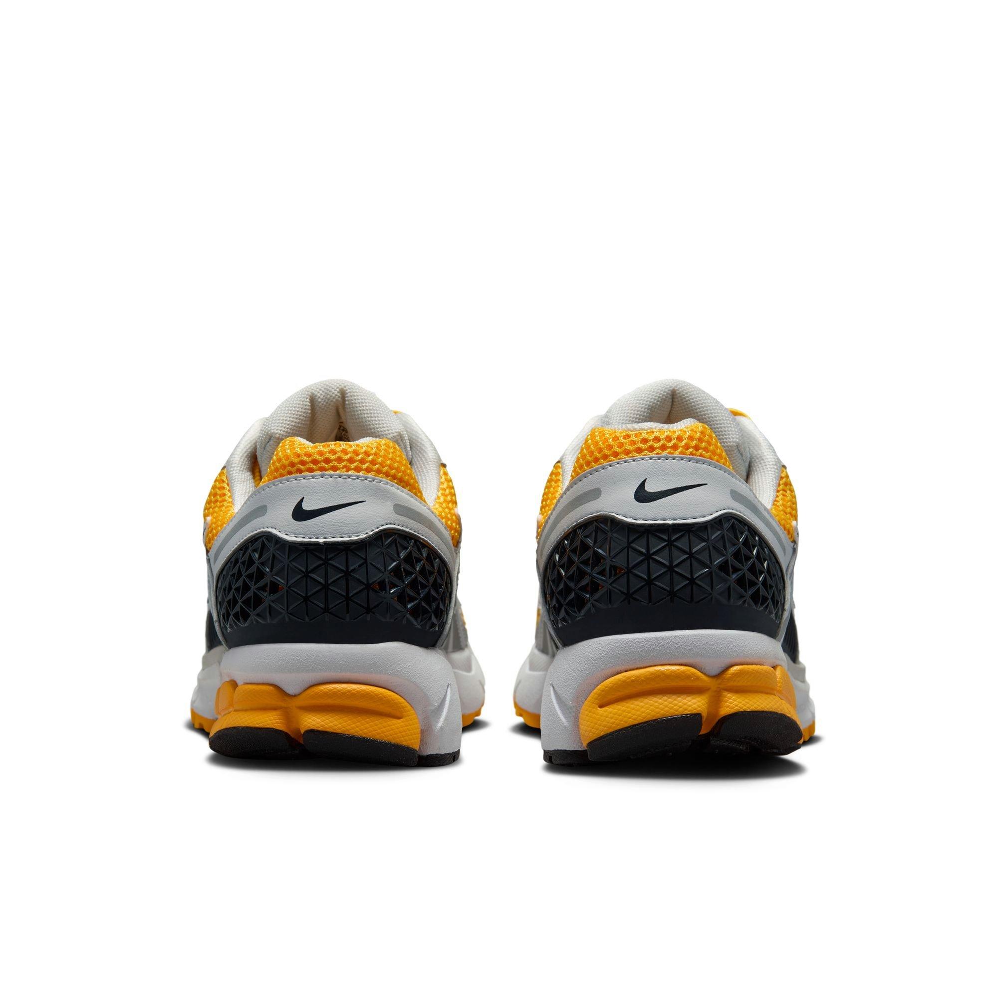 Nike Zoom Vomero 5 "Photon Dust/Black/University Gold" Men's Shoe - GREY/BLACK/GOLD Thumbnail View 6
