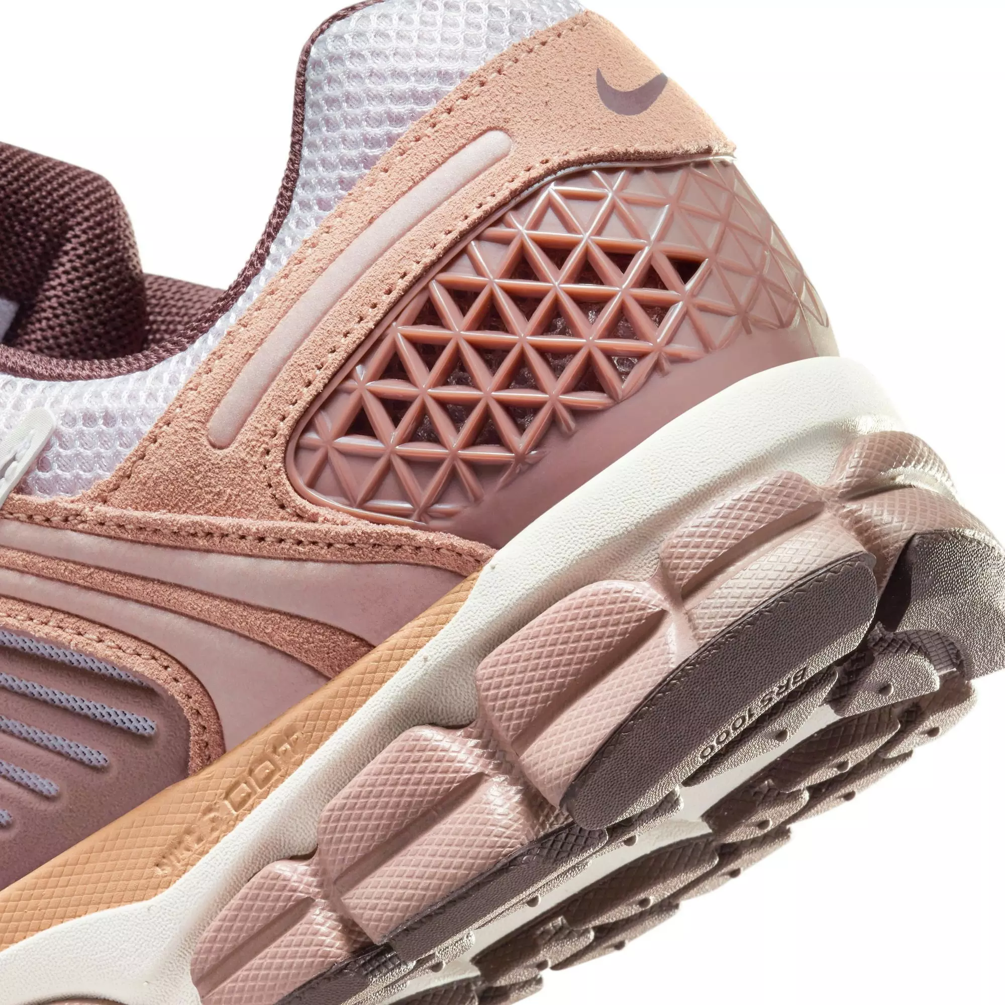 Nike Zoom Vomero 5 "Dusted Clay/Earth/Platinum Violet" Men's Shoe - BROWN