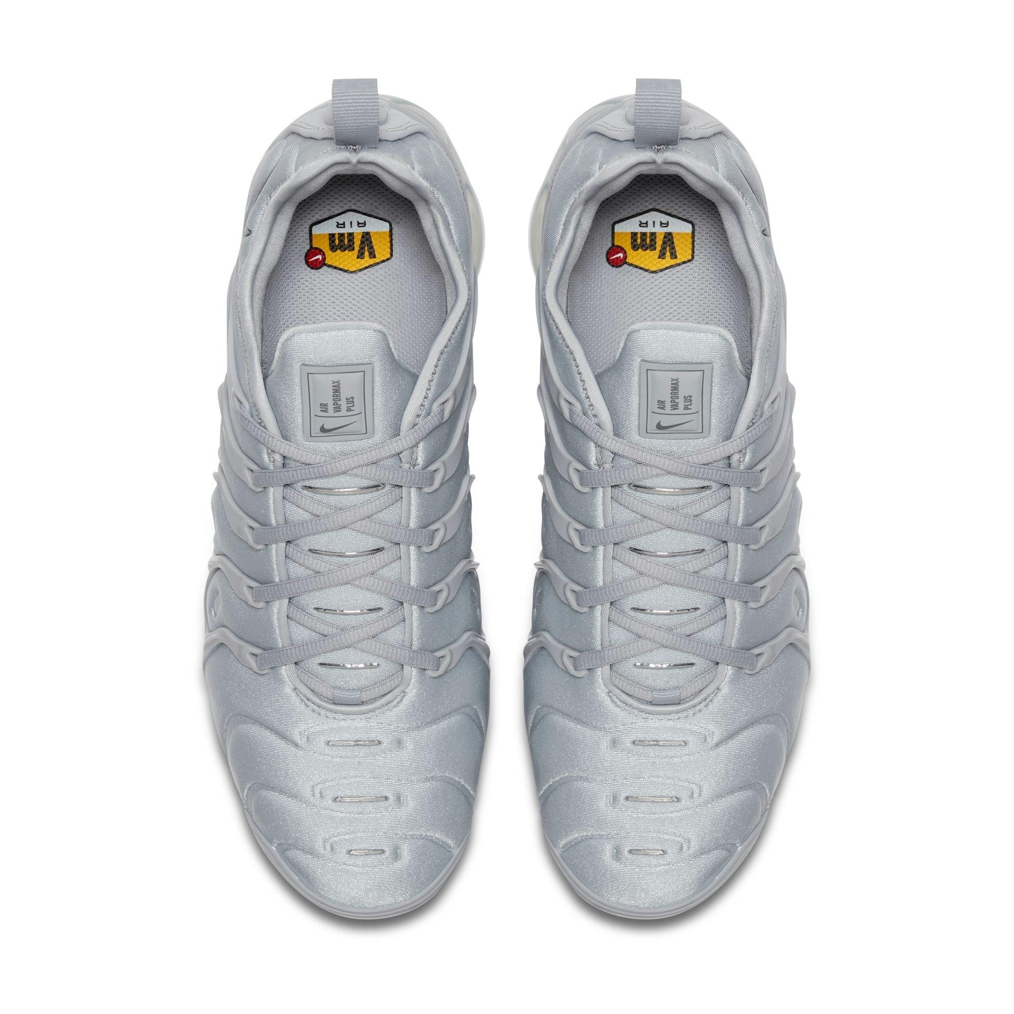 Air vapormax plus wolf grey men's shoe best sale