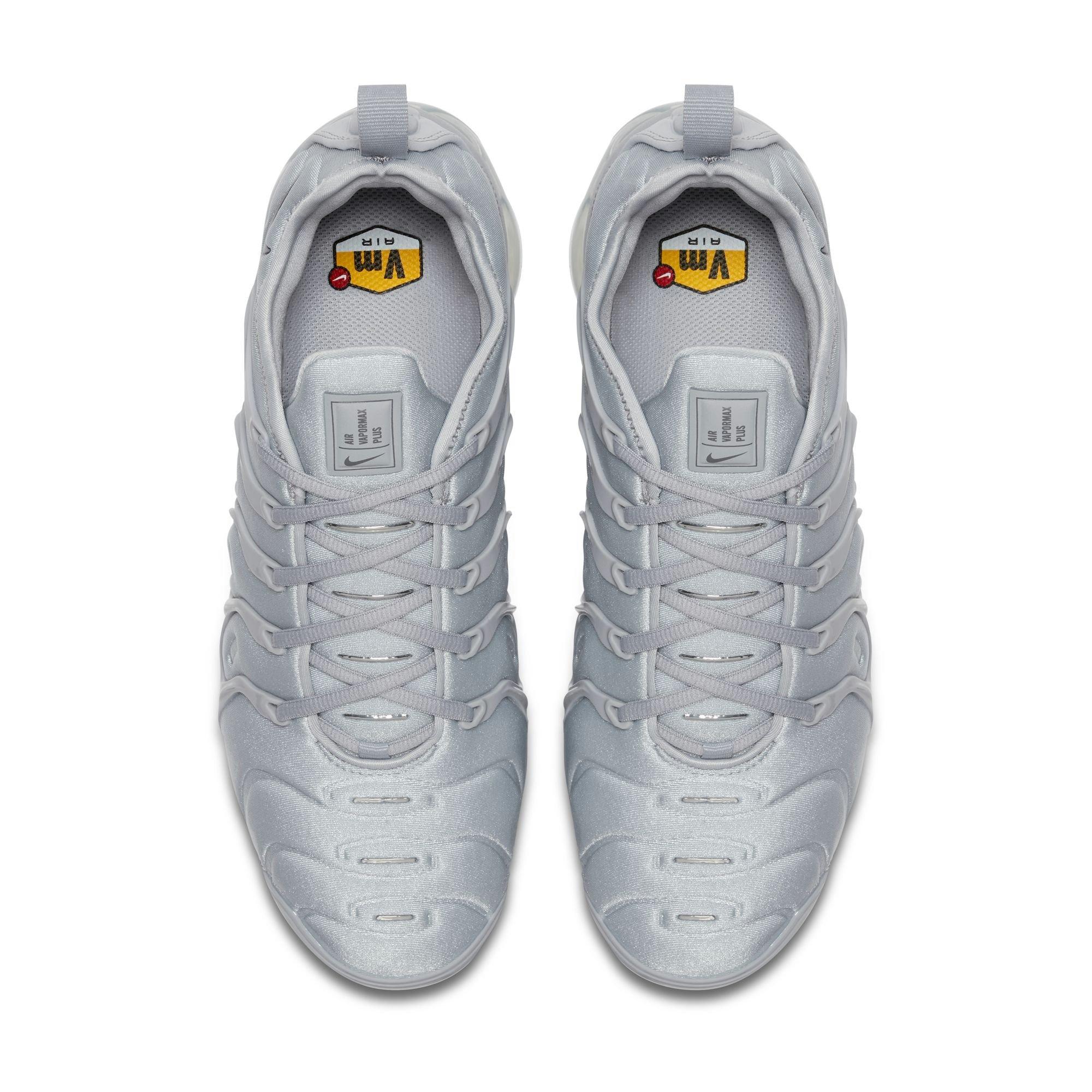 Nike Air VaporMax Plus "Wolf Grey/Dark Grey/Metallic Silver" Men's Shoe - GREY Thumbnail View 6