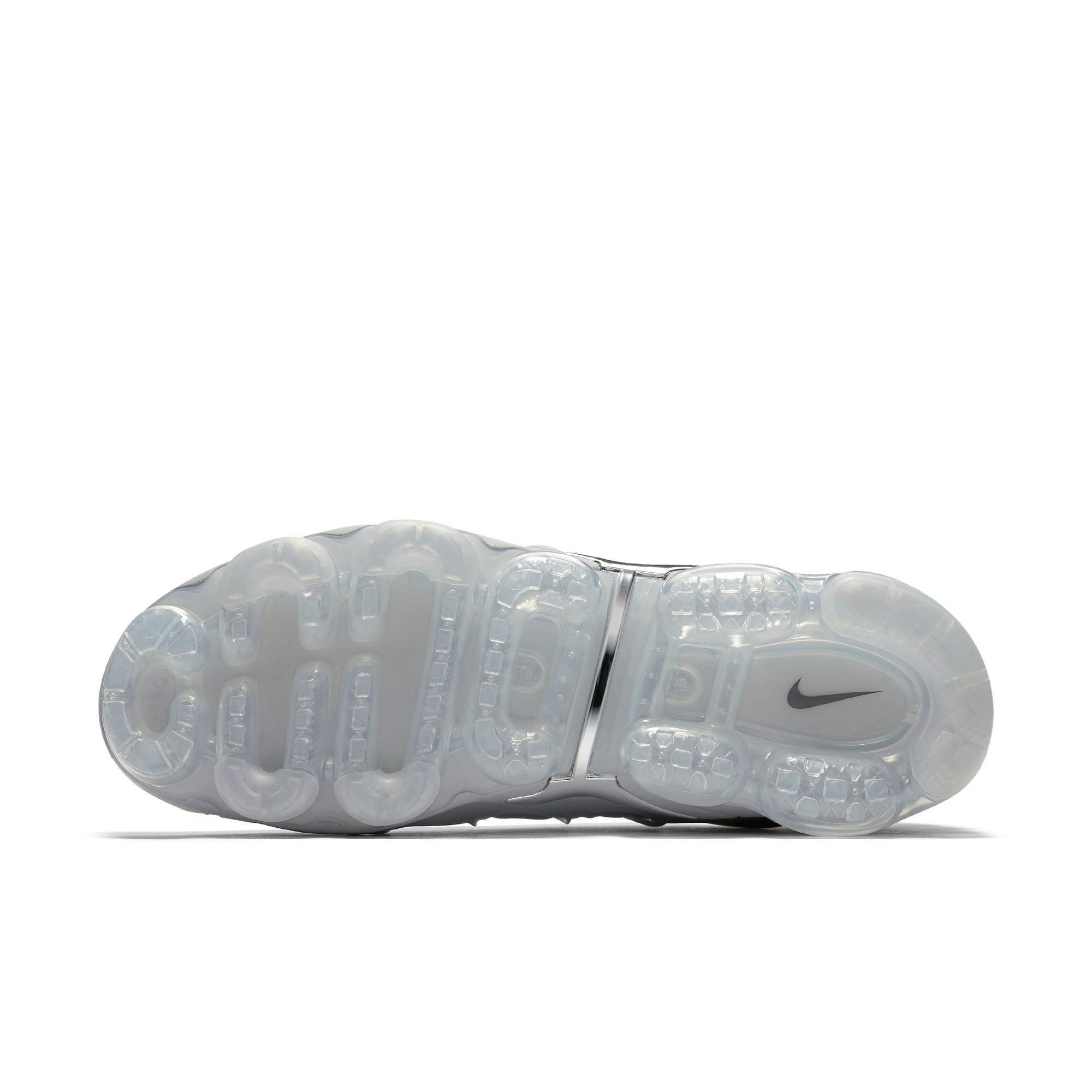 Nike Air VaporMax Plus "Wolf Grey/Dark Grey/Metallic Silver" Men's Shoe - GREY Thumbnail View 7