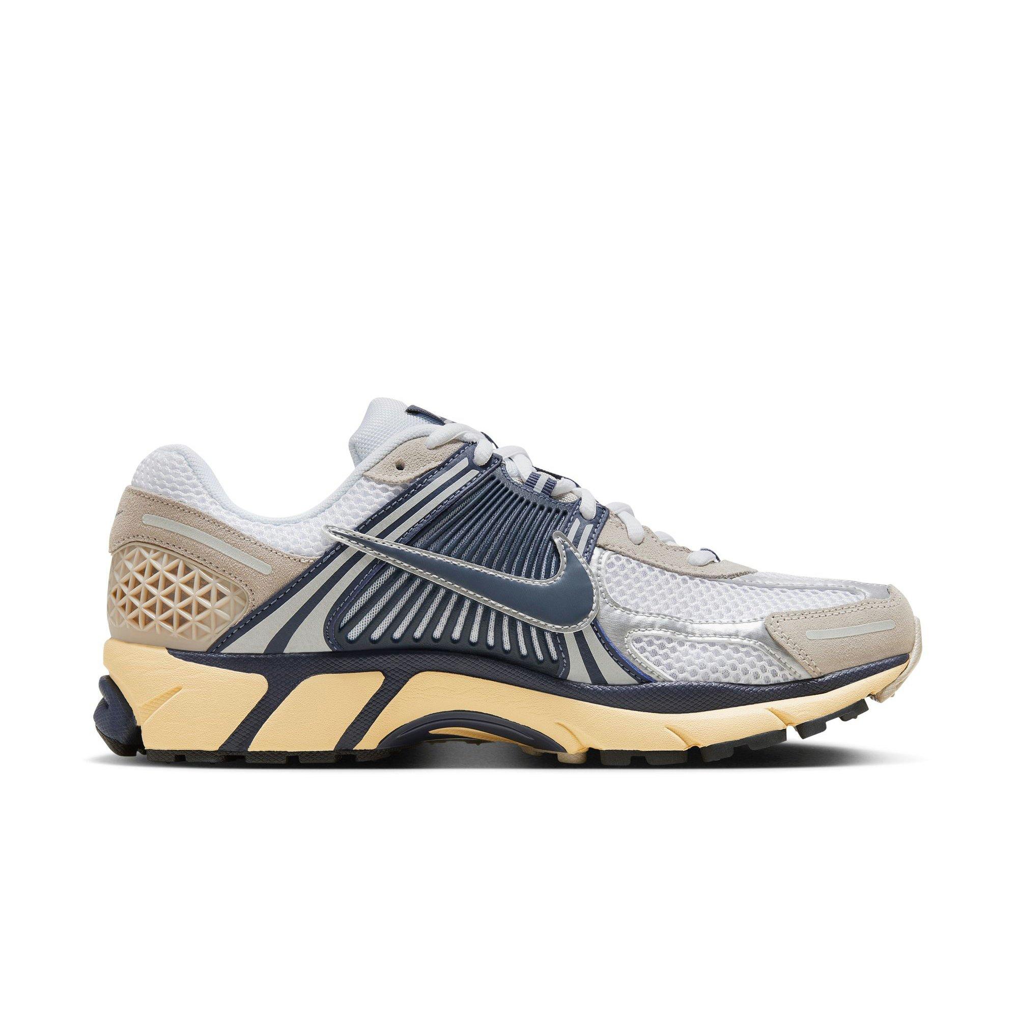 Nike Zoom Vomero 5 "White/Thunder Blue/Cream II" Men's Shoe - WHITE/BEIGE Thumbnail View 2