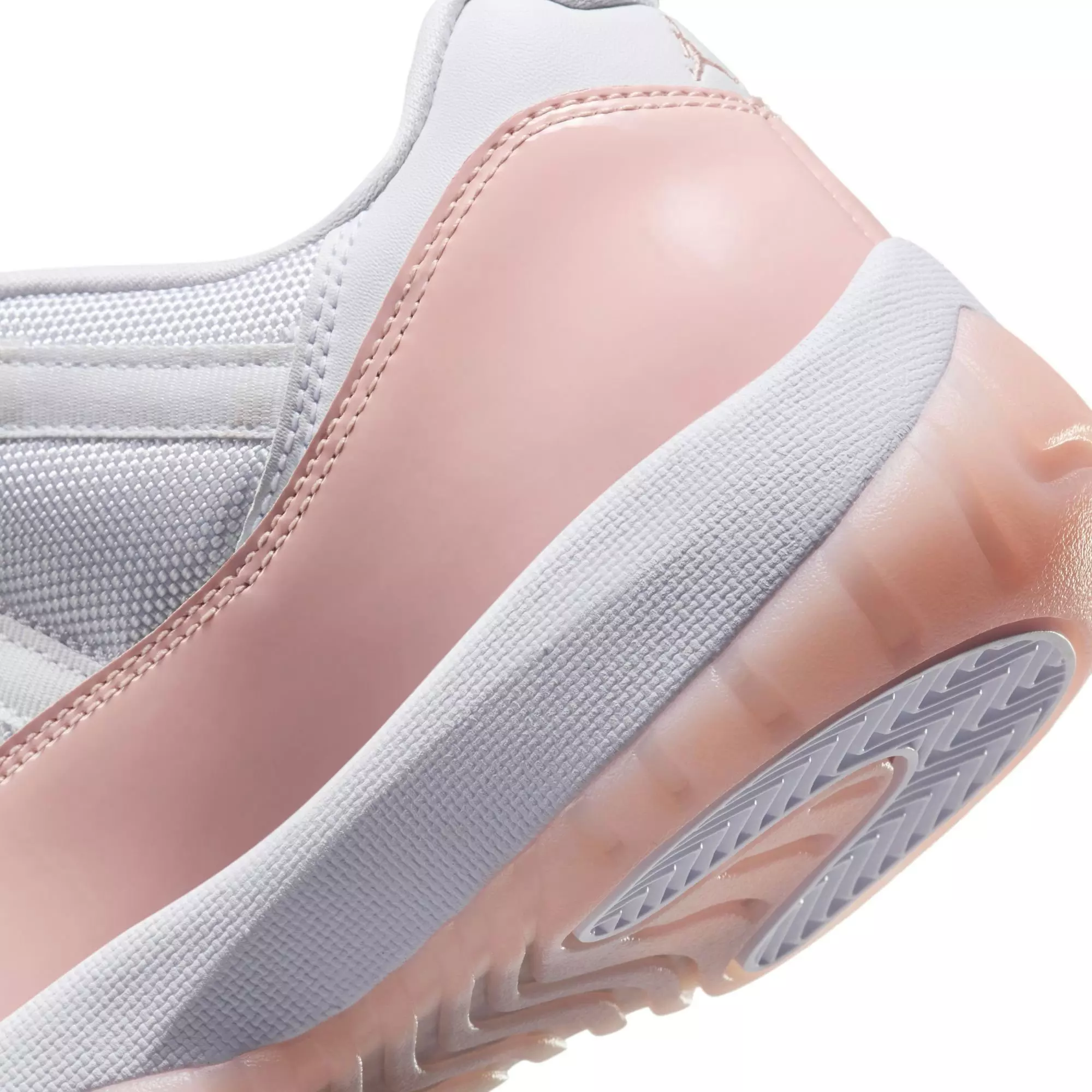 Jordan 11 Retro Low "Legend Pink" Women's Shoe - WHITE/LEGEND PINK