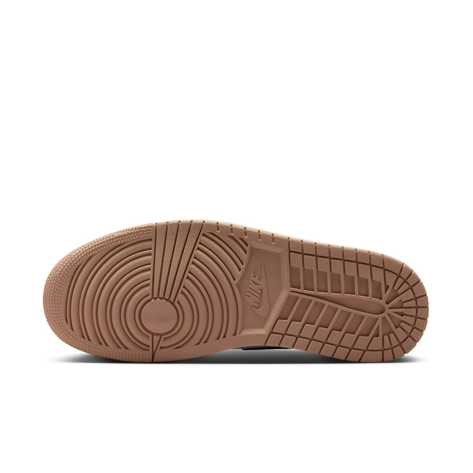 Jordan 1 Retro High OG "Latte" Women's Shoe - BLACK/LEGEND BROWN/WHITE Thumbnail View 13