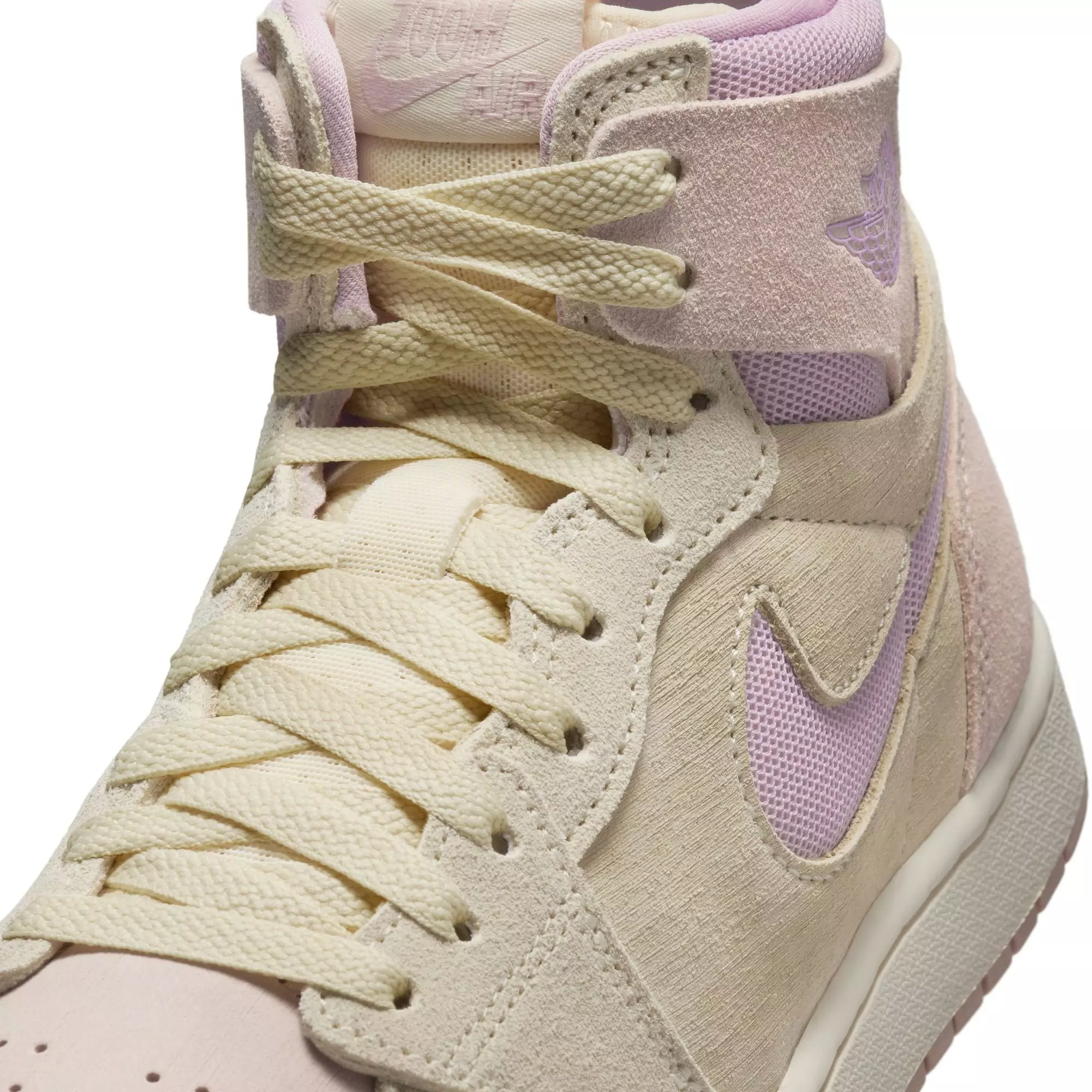 Jordan 1 Zoom CMFT 2 "Muslin/Plum Chalk/Particle Beige/Sail" Women's Shoe - OFF-WHITE