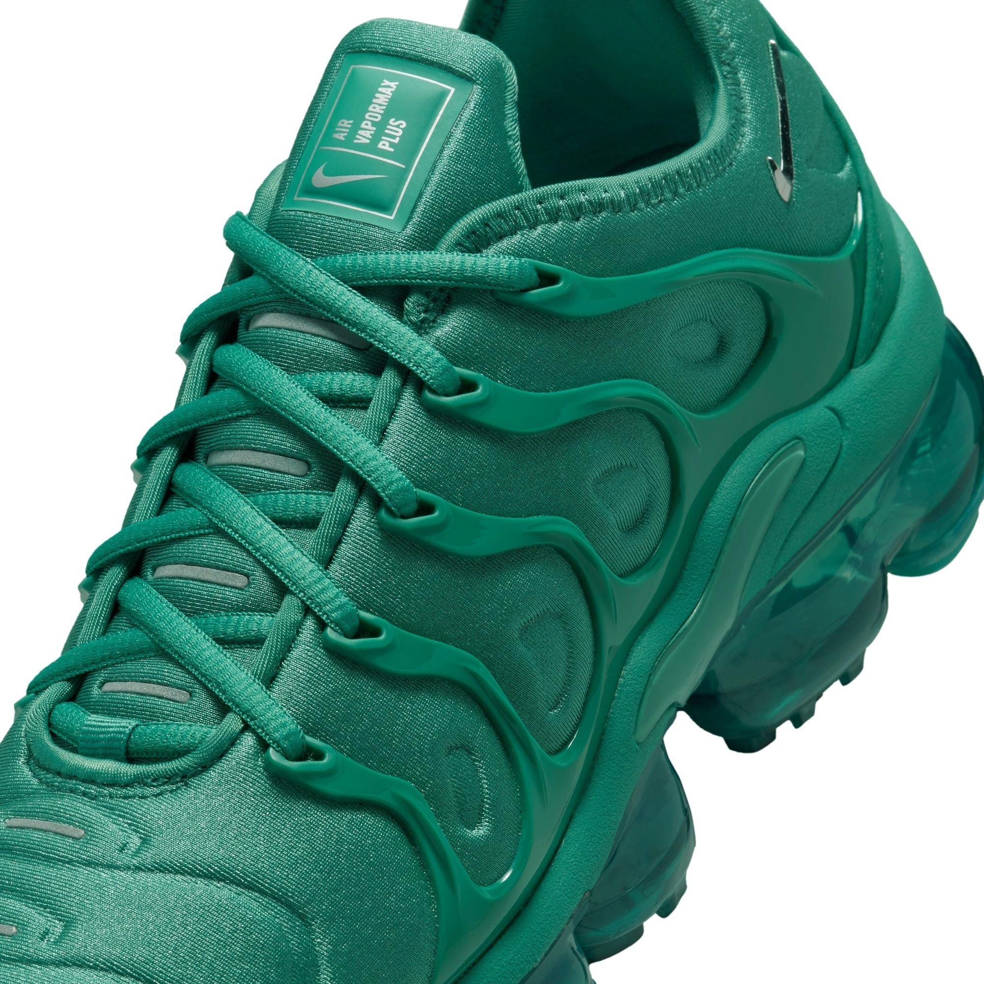 Nike VaporMax Plus "Bicoastal/Chrome/Metallic Silver" Women's Shoe - WHITE/GREEN Thumbnail View 9