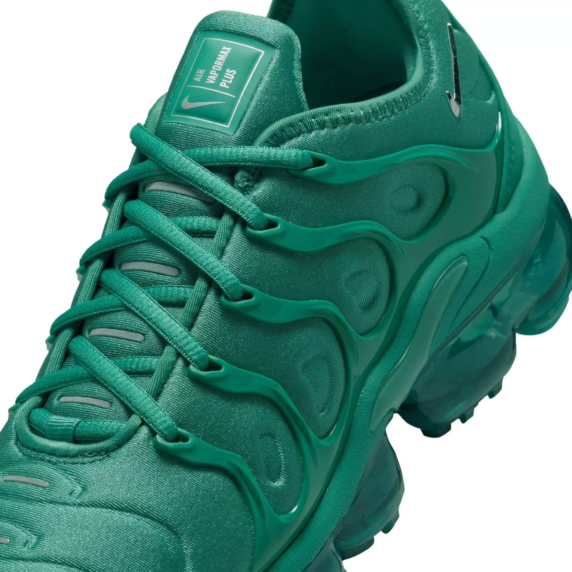 Nike VaporMax Plus "Bicoastal/Chrome/Metallic Silver" Women's Shoe - WHITE/GREEN