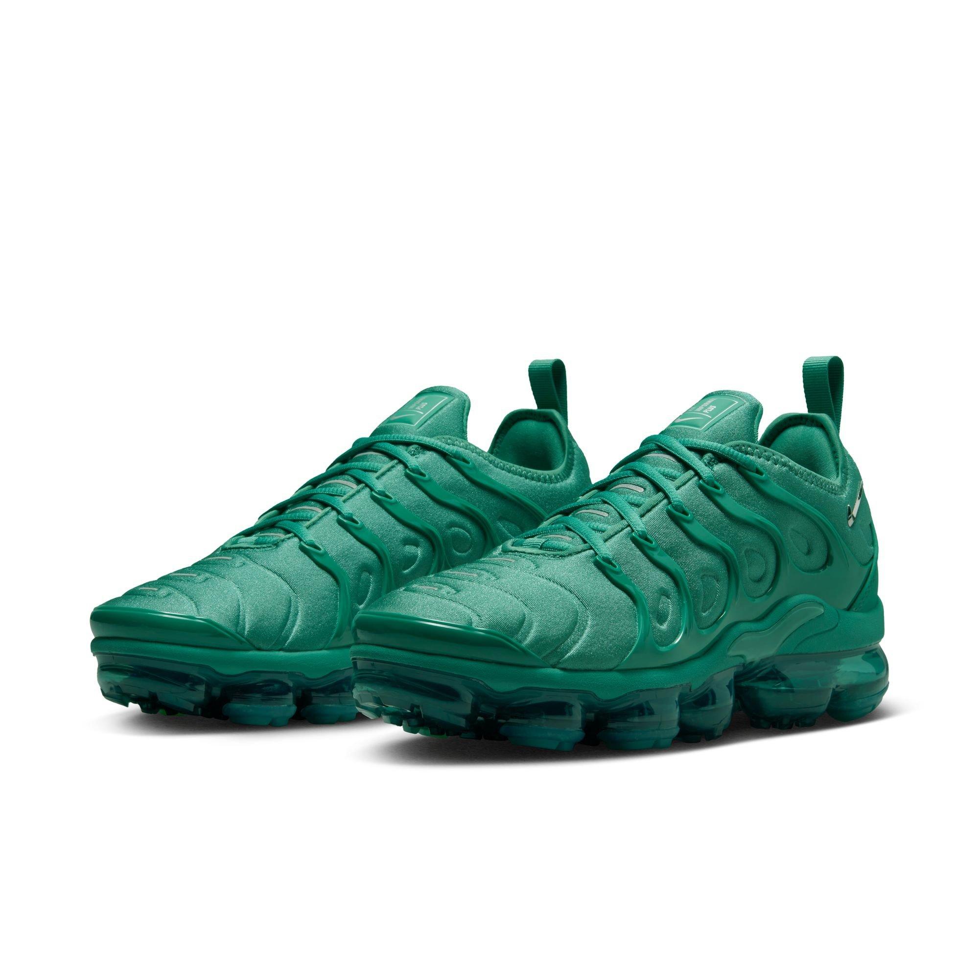 Nike VaporMax Plus "Bicoastal/Chrome/Metallic Silver" Women's Shoe - WHITE/GREEN Thumbnail View 10