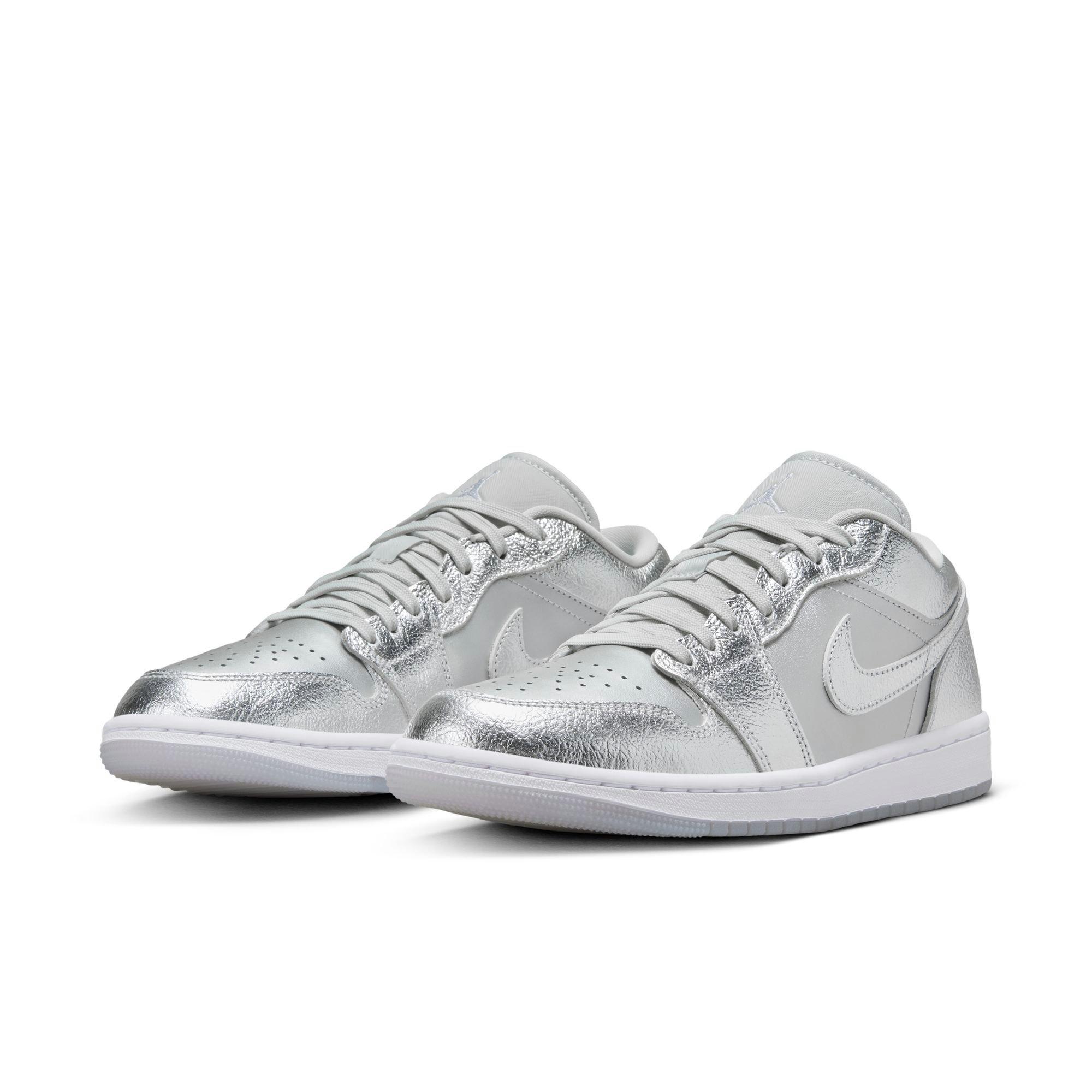 Jordan 1 Low "Metallic Silver/Photon Dust/Wolf Grey" Women's Shoe - WHITE/SILVER Thumbnail View 5