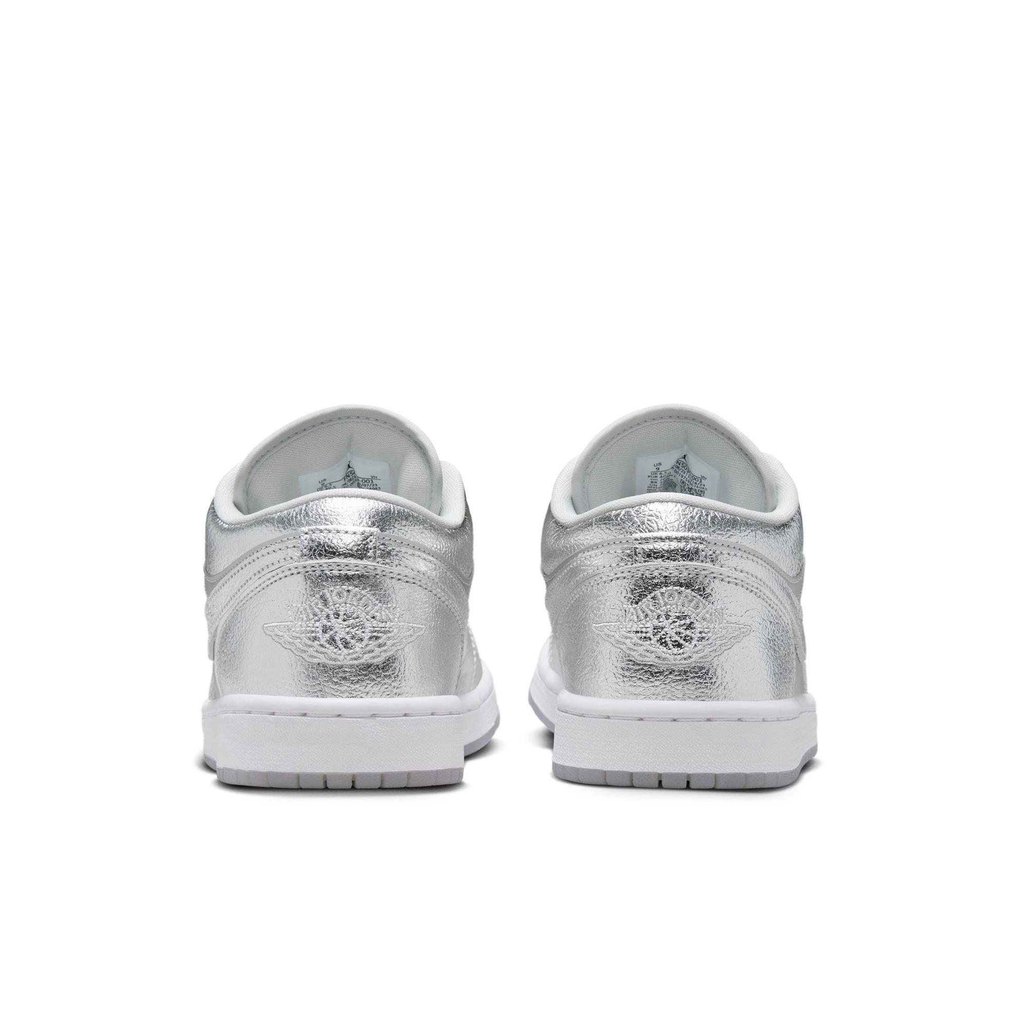 Jordan 1 Low "Metallic Silver/Photon Dust/Wolf Grey" Women's Shoe - WHITE/SILVER Thumbnail View 6