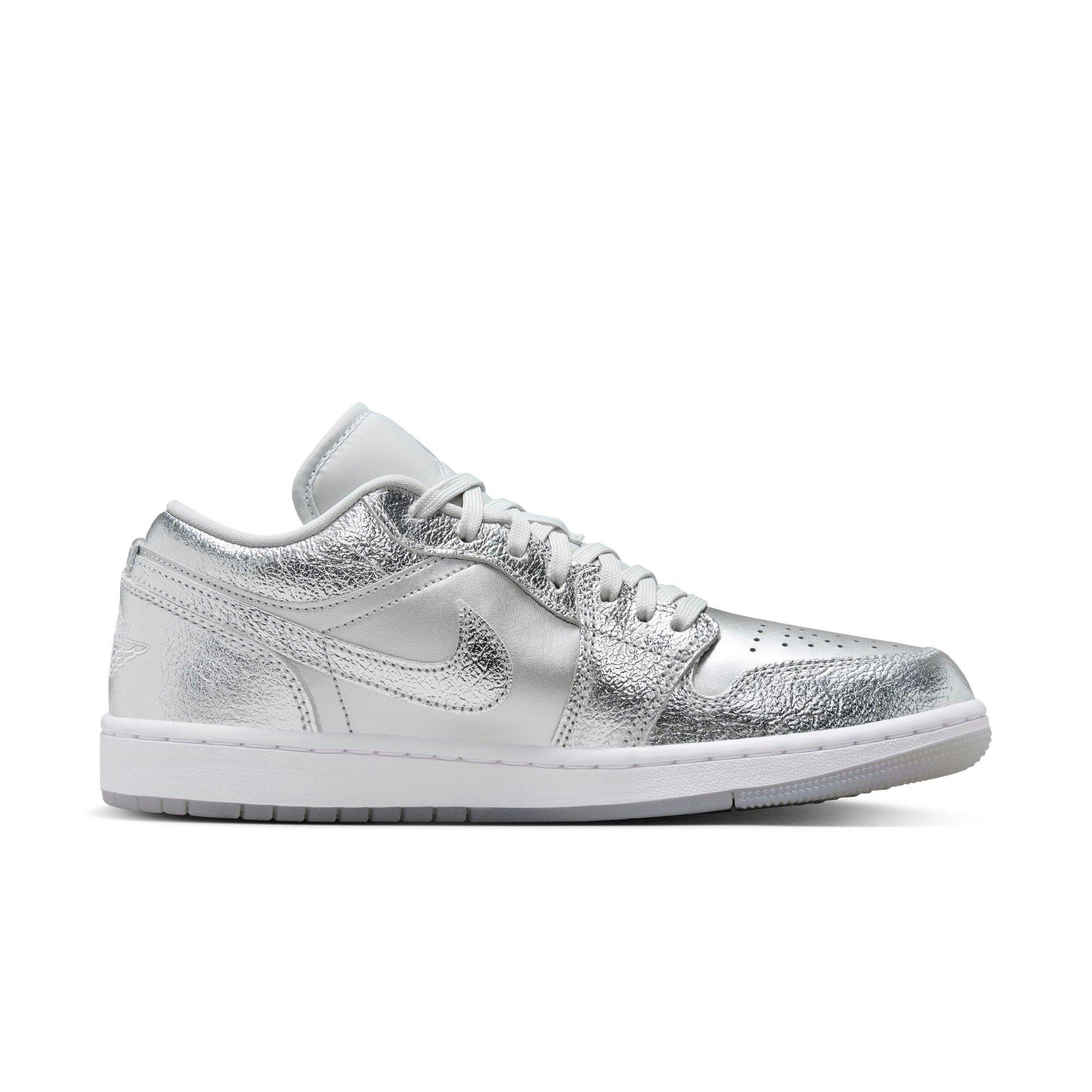 Jordan 1 Low "Metallic Silver/Photon Dust/Wolf Grey" Women's Shoe - WHITE/SILVER Thumbnail View 2