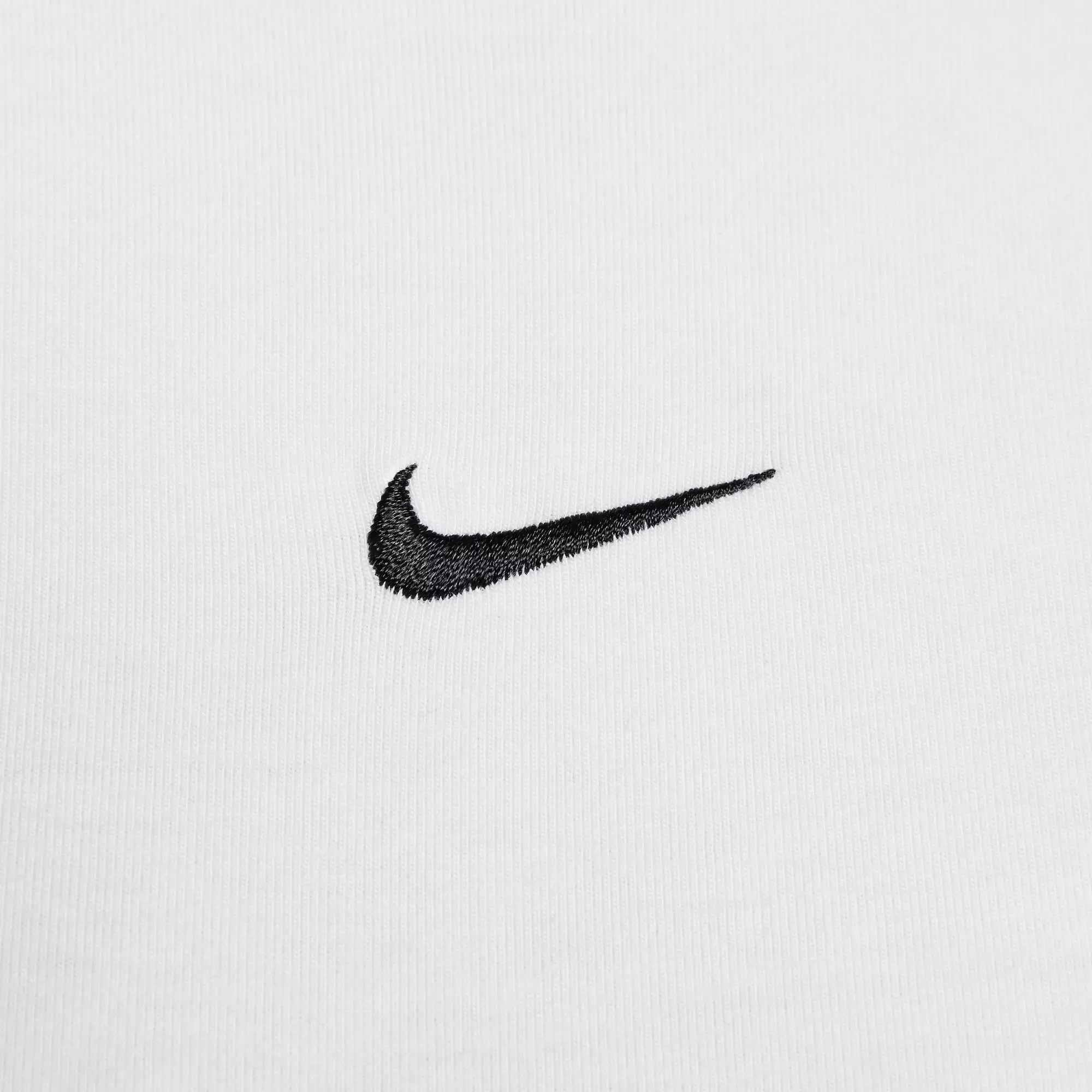 Nike Women's Sportswear Chill Knit Mod Crop Tee-White - WHITE