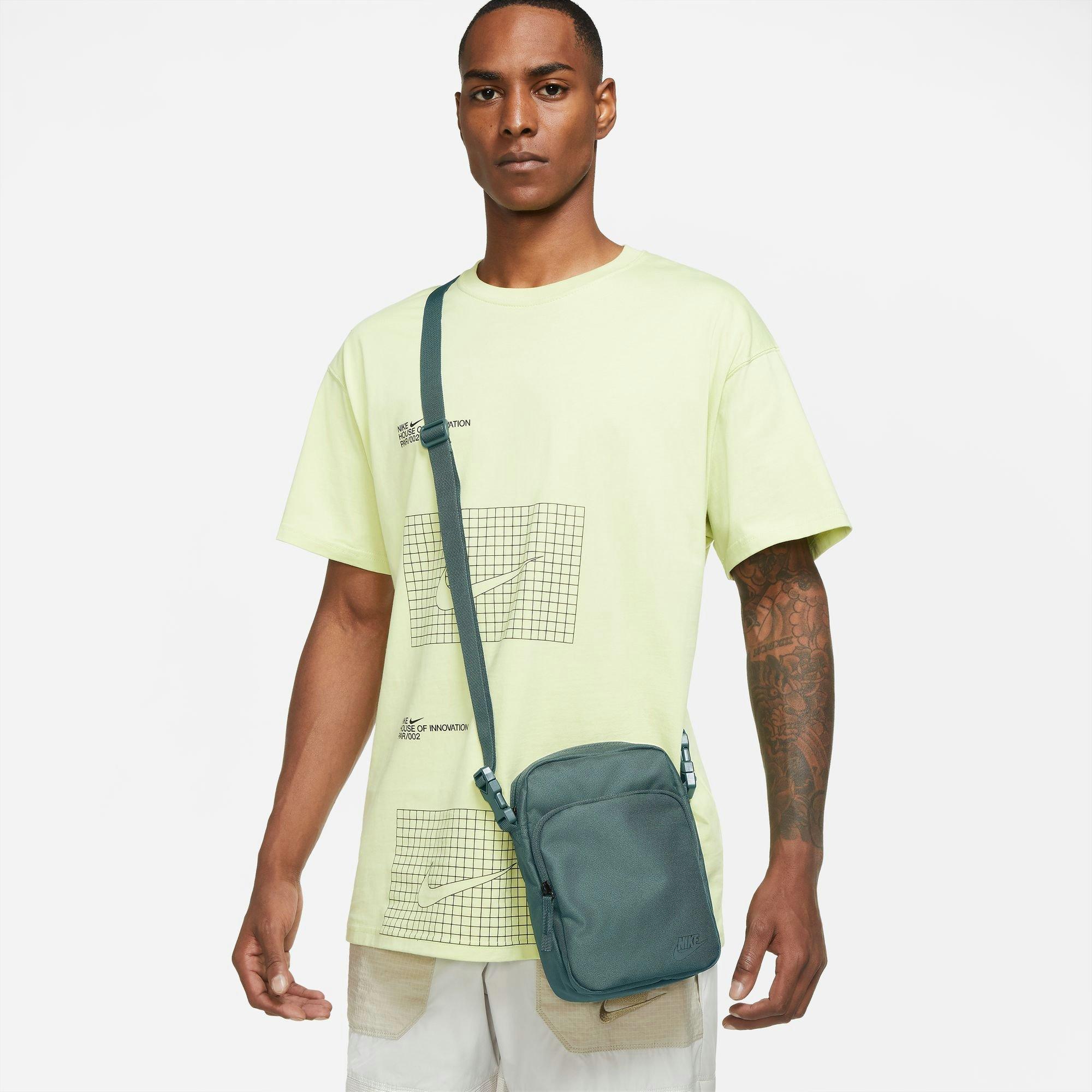 Nike Heritage Crossbody Bag