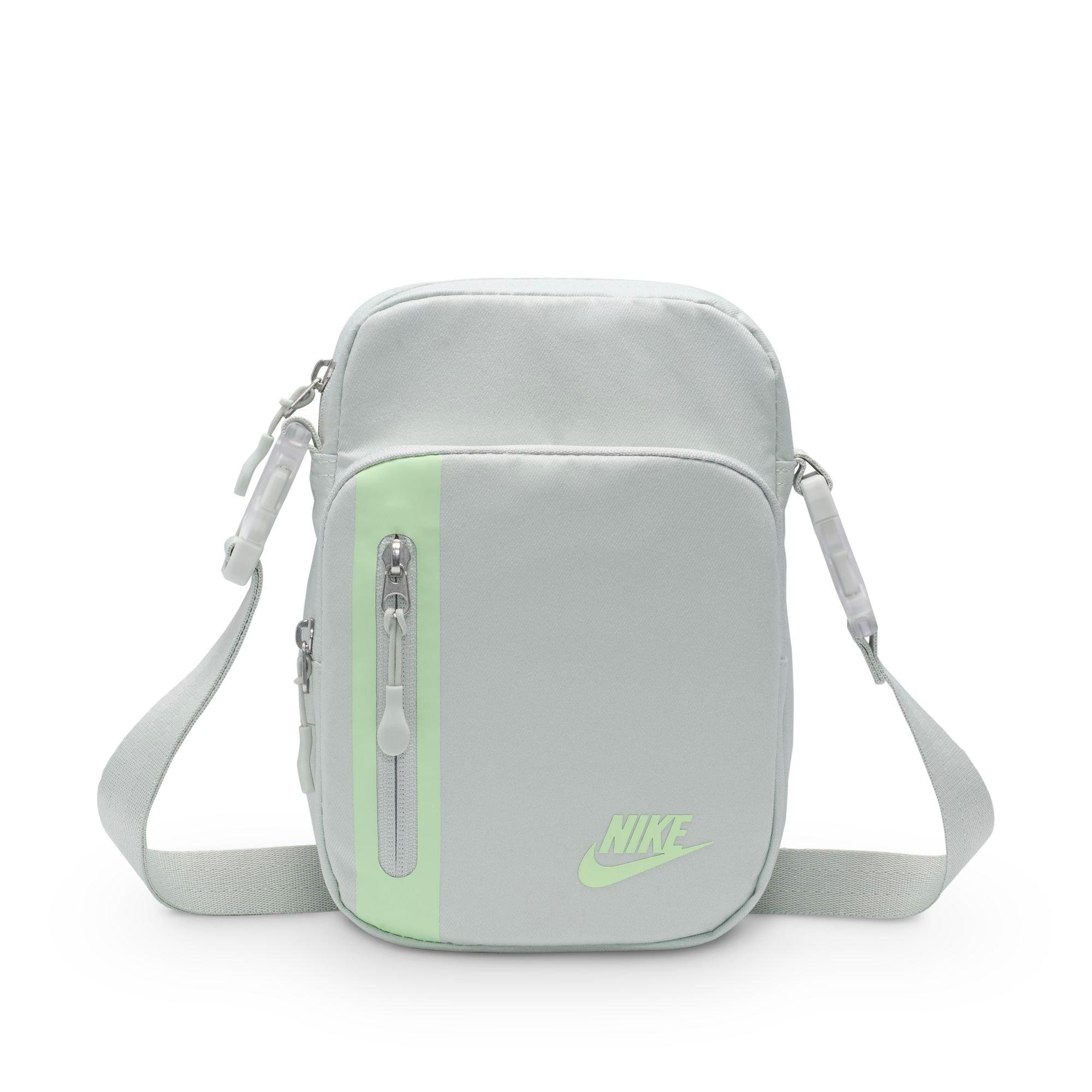 Nike Elemental Premium Crossbody Bag