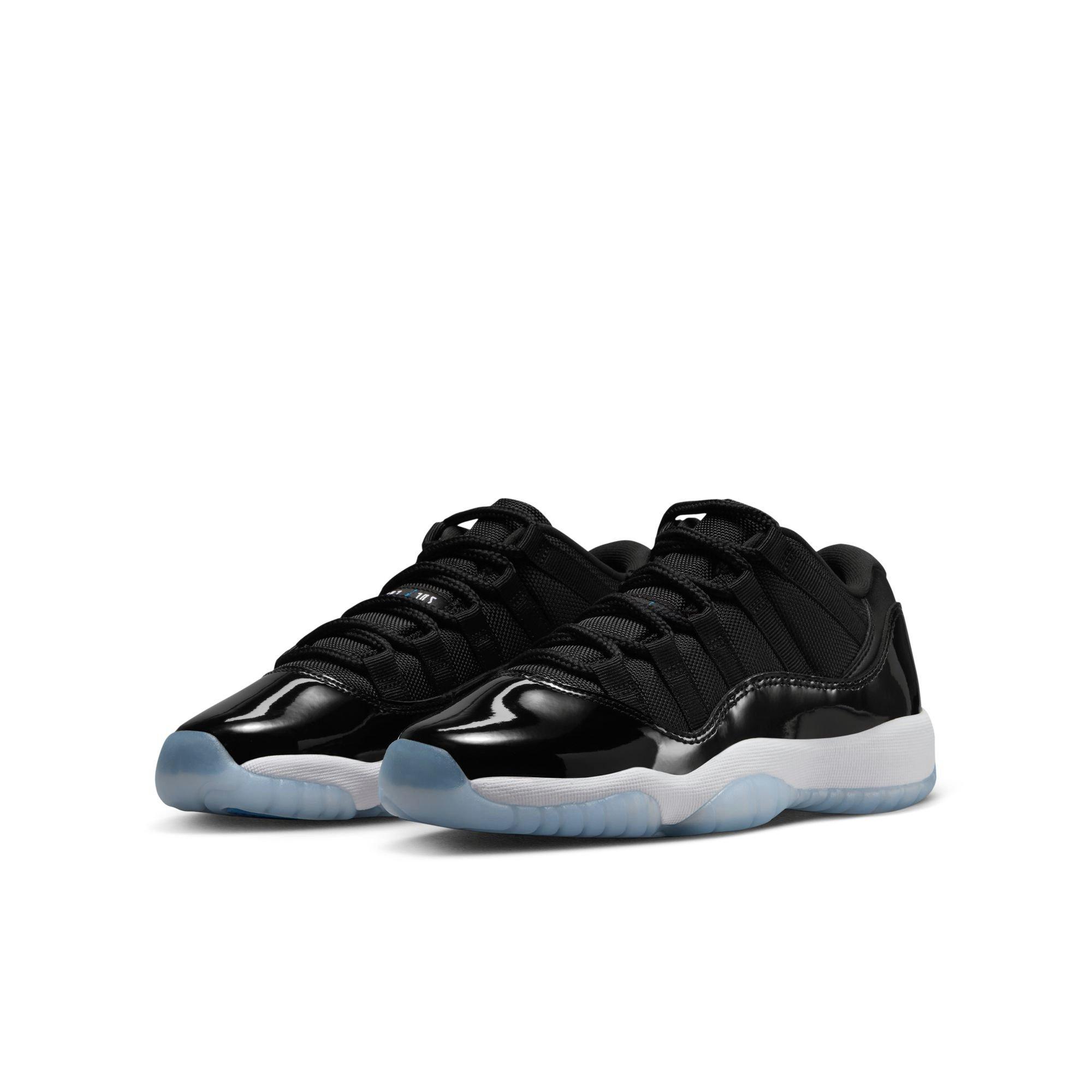 Jordan 11 Retro Low "Black/Varsity Royal" Grade School Kids' Shoe - BLACK/VARSITY ROYAL/WHITE Thumbnail View 3